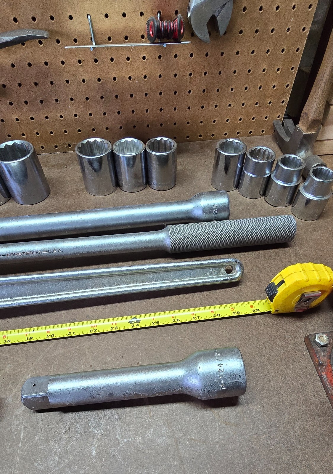 Armstrong 21-piece 1″ drive socket set Excellent Condition