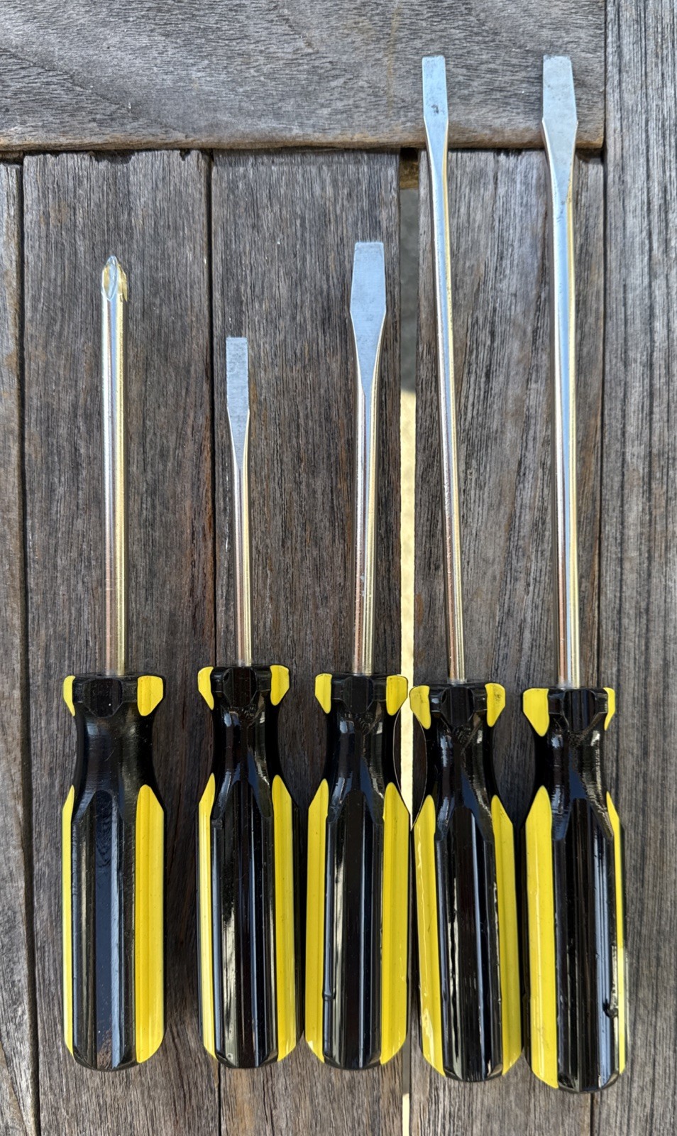 VTG Stanley 5pc Flathead Slotted Phillips Screwdrivers Made in USA Black Yellow