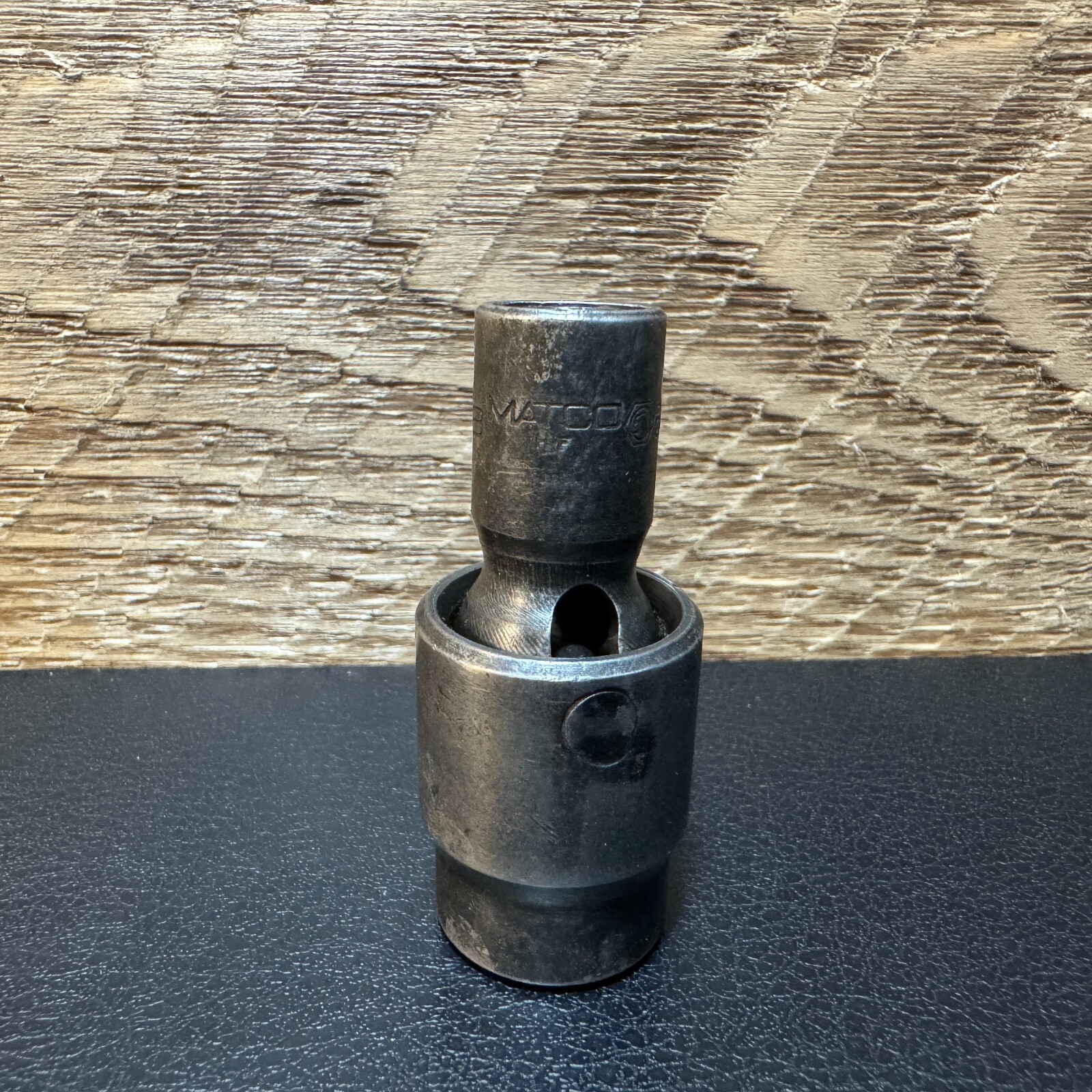 MATCO Tools BUP126 3/8″ Drive 3/8″ SAE 6 Point Impact Swivel Socket