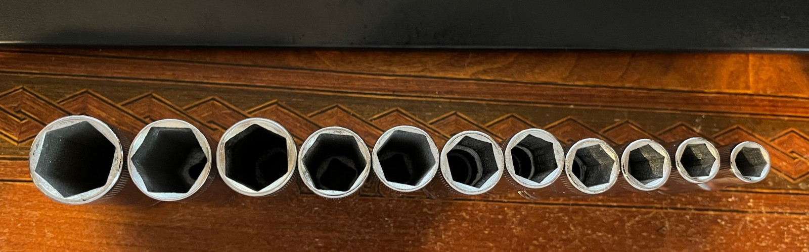 Vintage Craftsman 3/8″ Drive Metric 11 Pc Deep Socket Set 9mm – 19mm 6 Point V