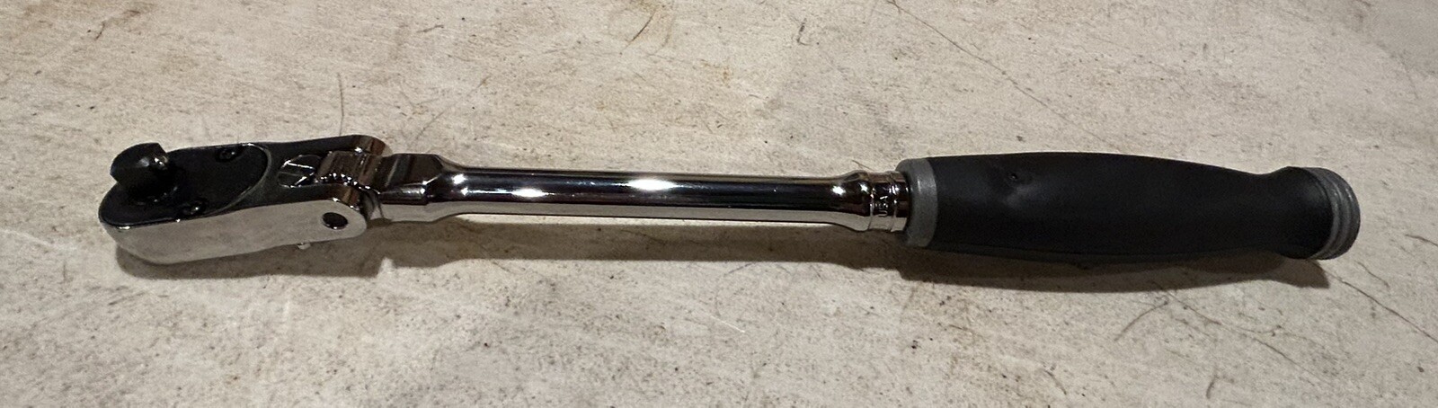 Snap-on Tools TITANIUM 3/8″ Drive Soft Grip Long Locking Flex Ratchet FHLX80BDT