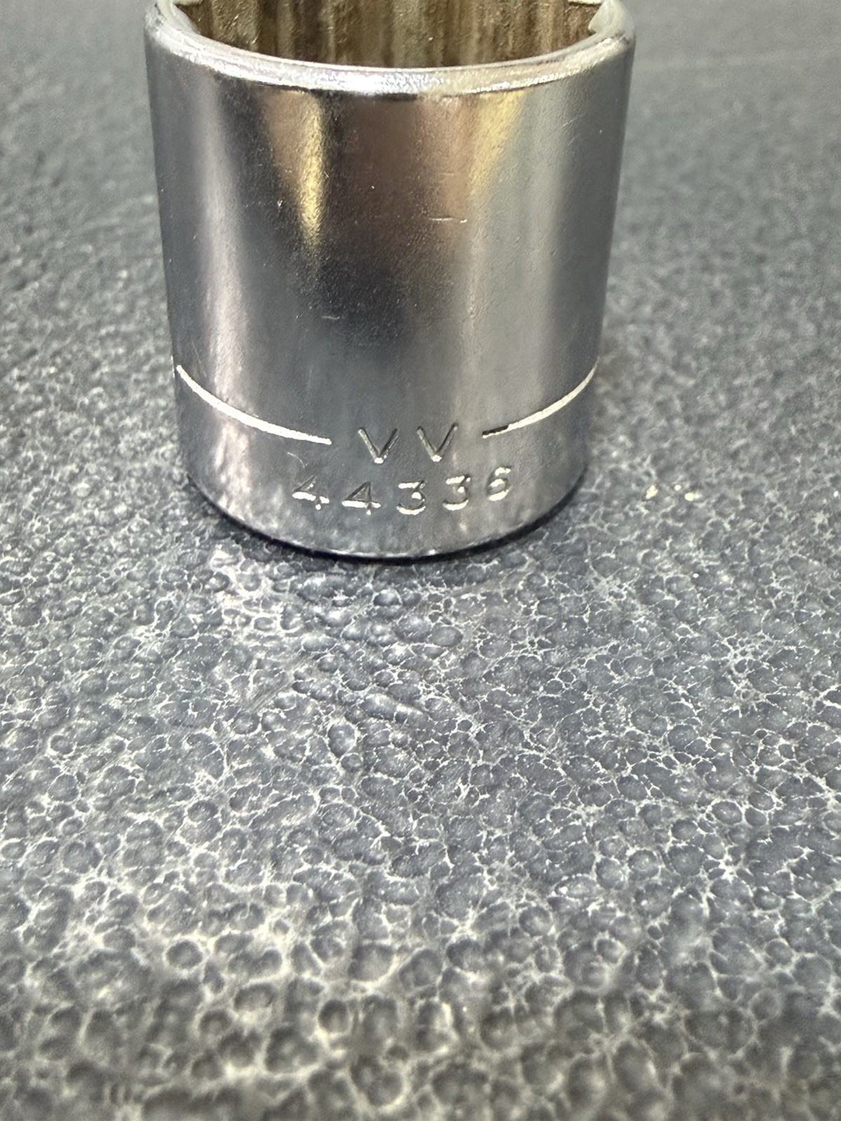 Vtg 11/16″ Craftsman VV-Series PN 44336 3/8″ Drive 12-Point Socket USA Made NOS