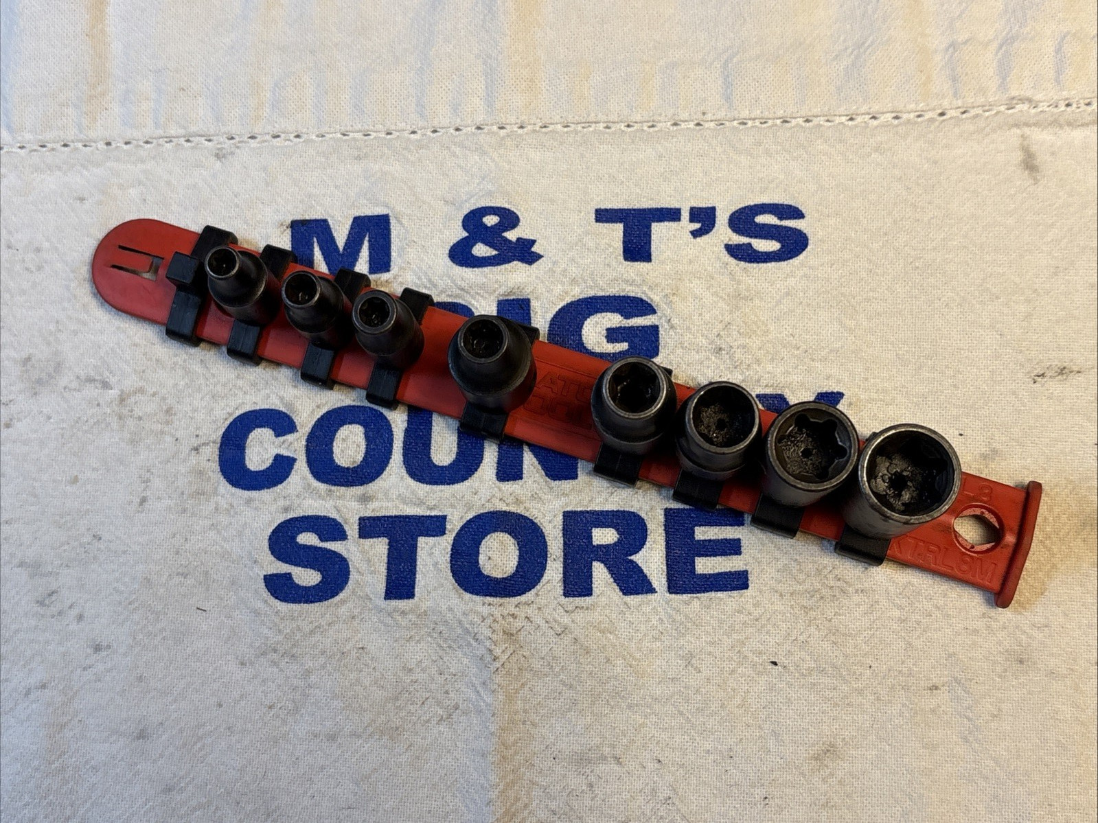Matco Tools USA 1/4″ & 3/8″ Drive 8pc Inverted Torx Socket Set w/ Matco rail