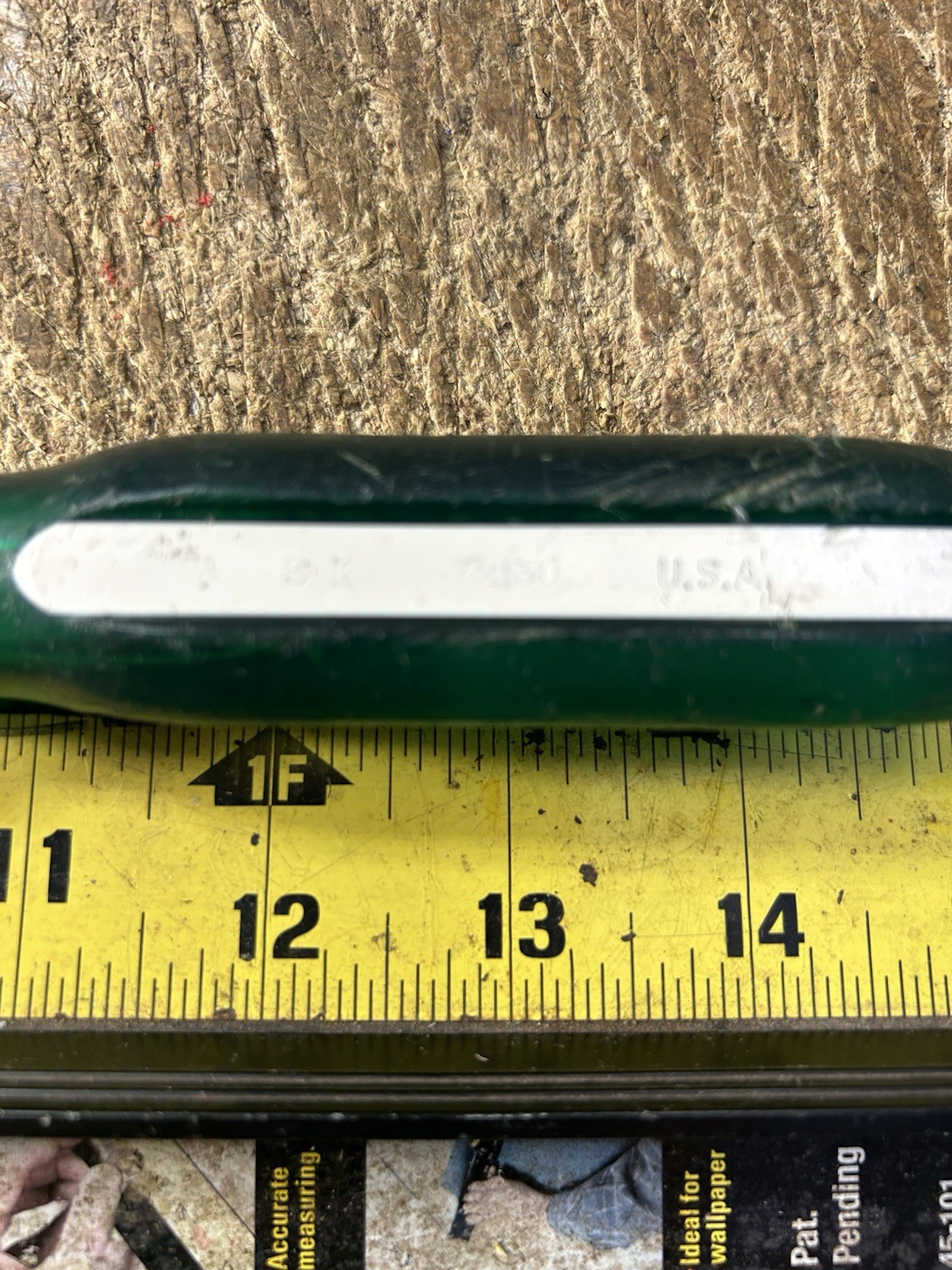 S-K 72130 Flat/Slotted Screwdriver Green & White Handle 15″ Long USA