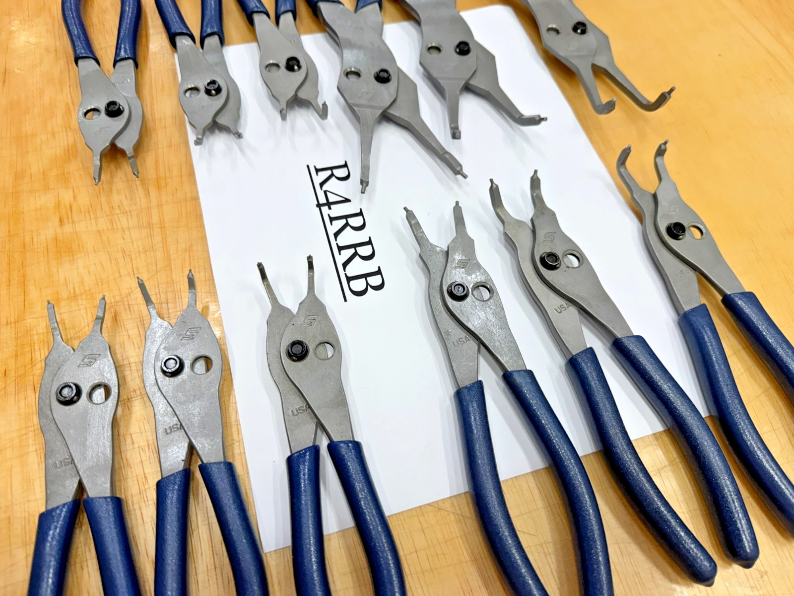 Snap-on Tools USA NEW RARE POWER BLUE 12PC MASTER Snap Ring Plier Set SRPCR112MB