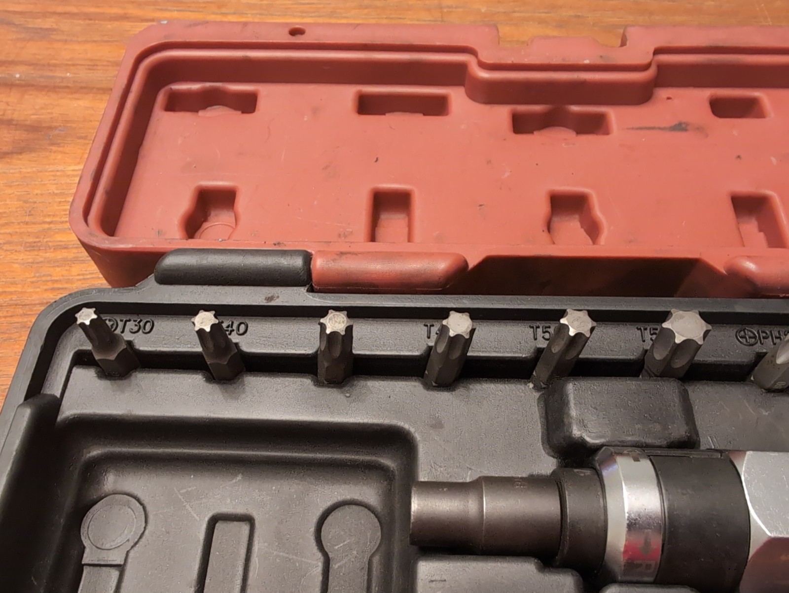 Matco Tools ID67B 12pc 3/8″ Dr Hand Impact Driver & Bit Set