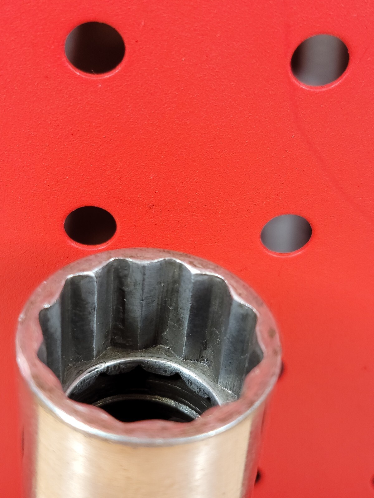 Snap-on Tools S261 13/16″ SAE 1/2″ Drive Deep 12-Point Socket USA