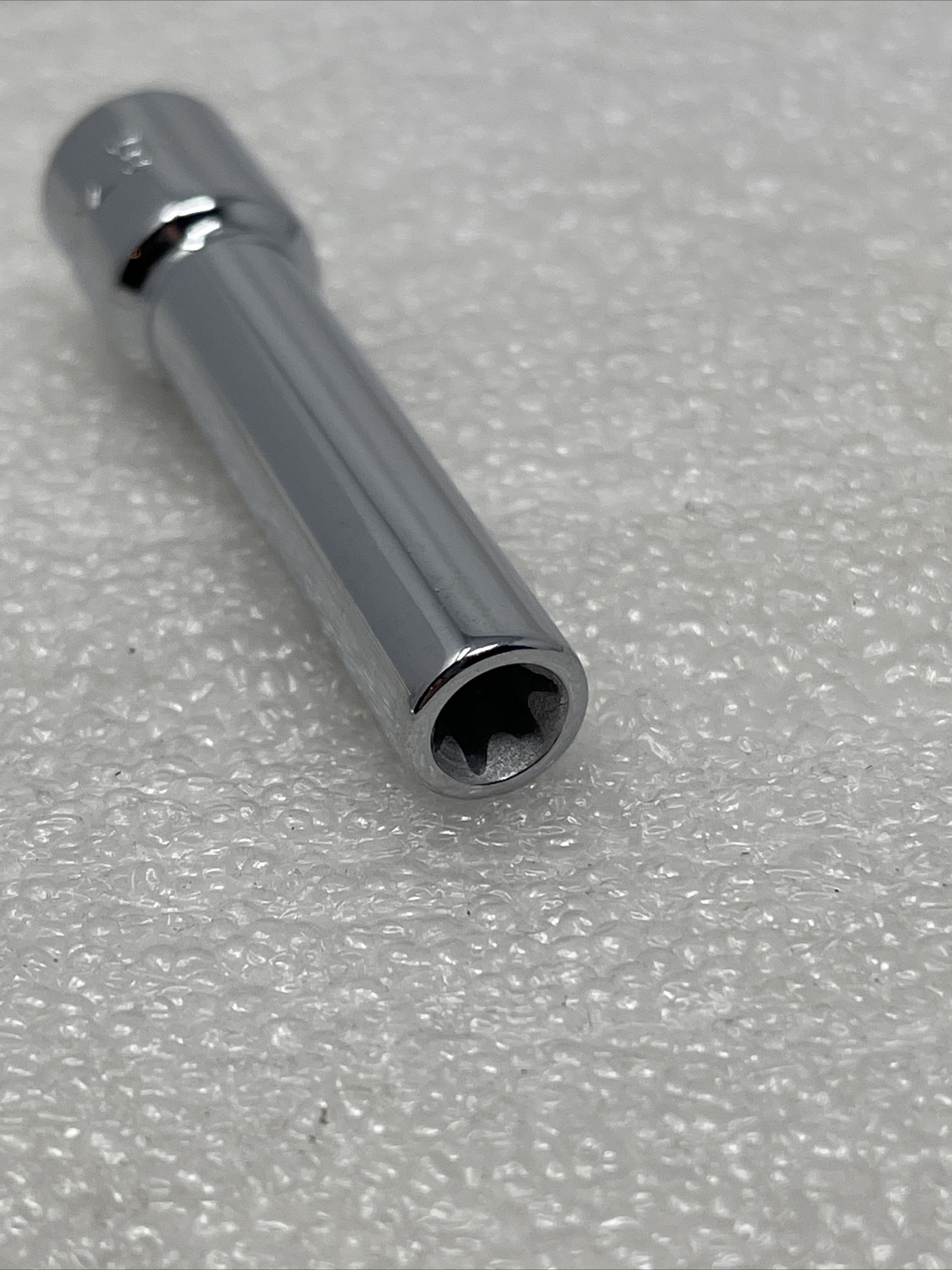 E7 SK Hand Tools 44957, 1/4″ Drive Metric Deep Female Inverted Torx Socket, USA