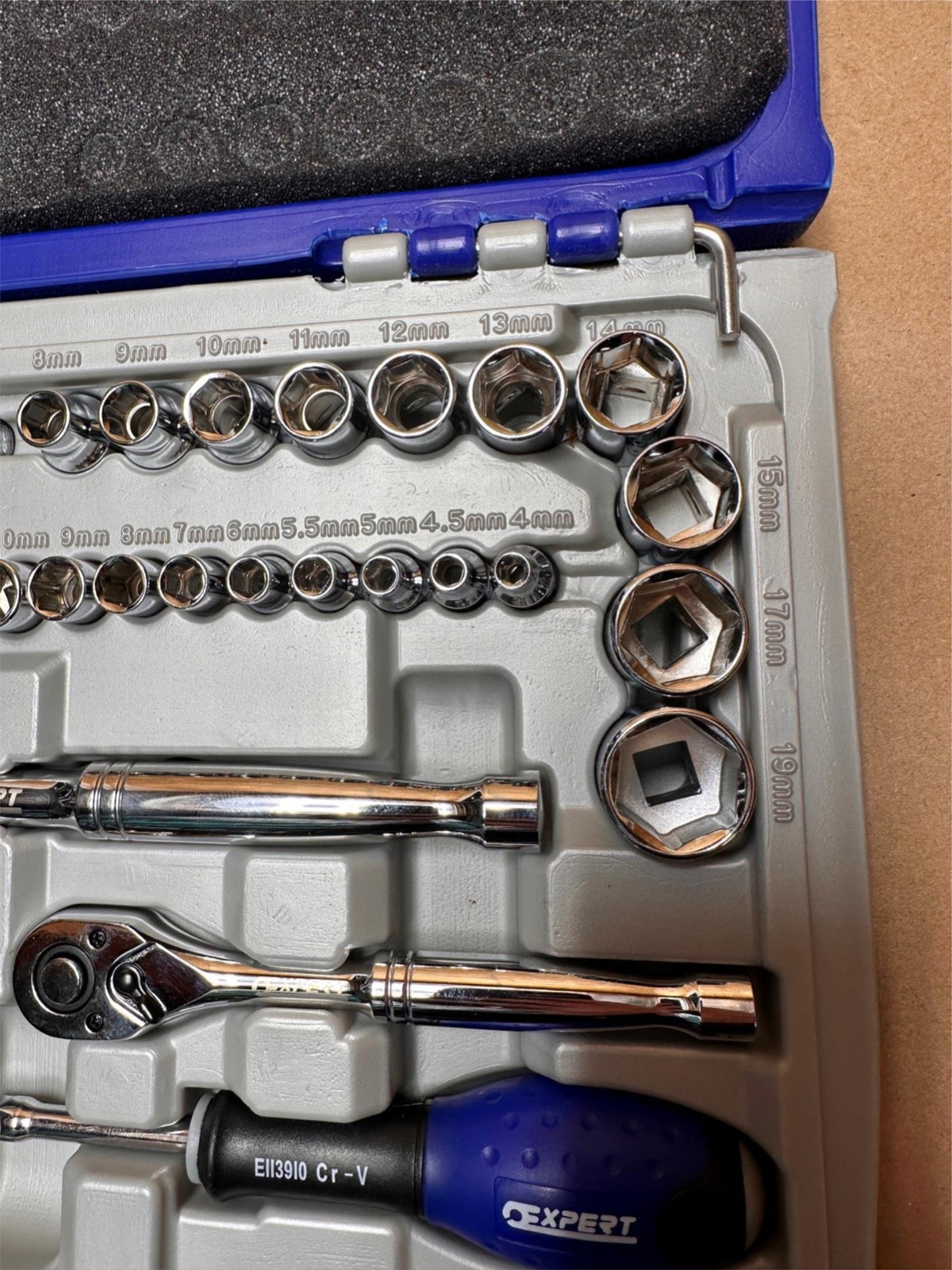 NEW Expert by Mac Tools E034809-US 60pc 1/4″ & 3/4″ Drive Socket Set SAE Metric