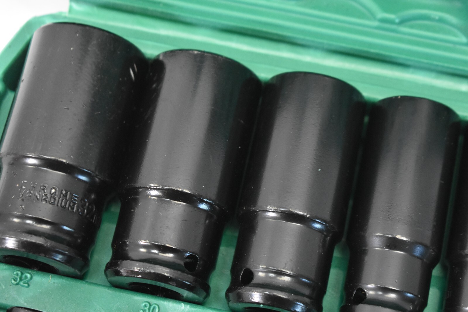 15 Piece Deep Socket Set CR-V Metric Sizes 8mm To 32mm Tool Kit Pack Assorted