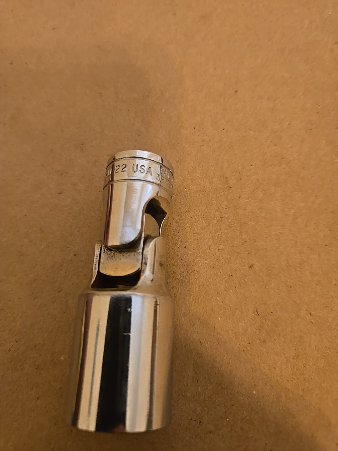 Snap On 3/8″ Drive 11/16″ 6PT SAE Deep Chrome Universal Swivel Socket FSU22