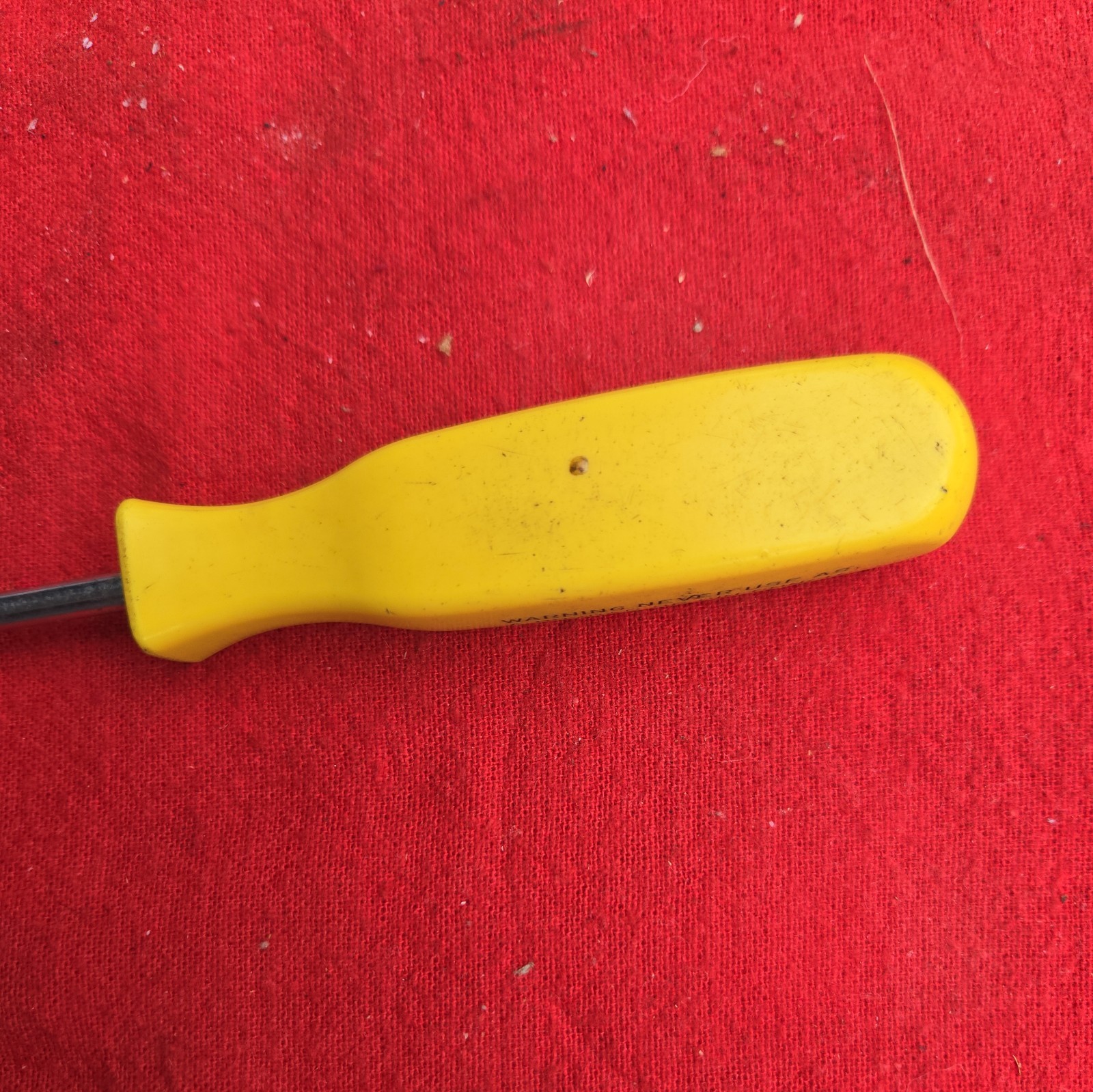 Snap-on SSTX415 Torx T15 Screwdriver Yellow Hard Handle Vintage Driver
