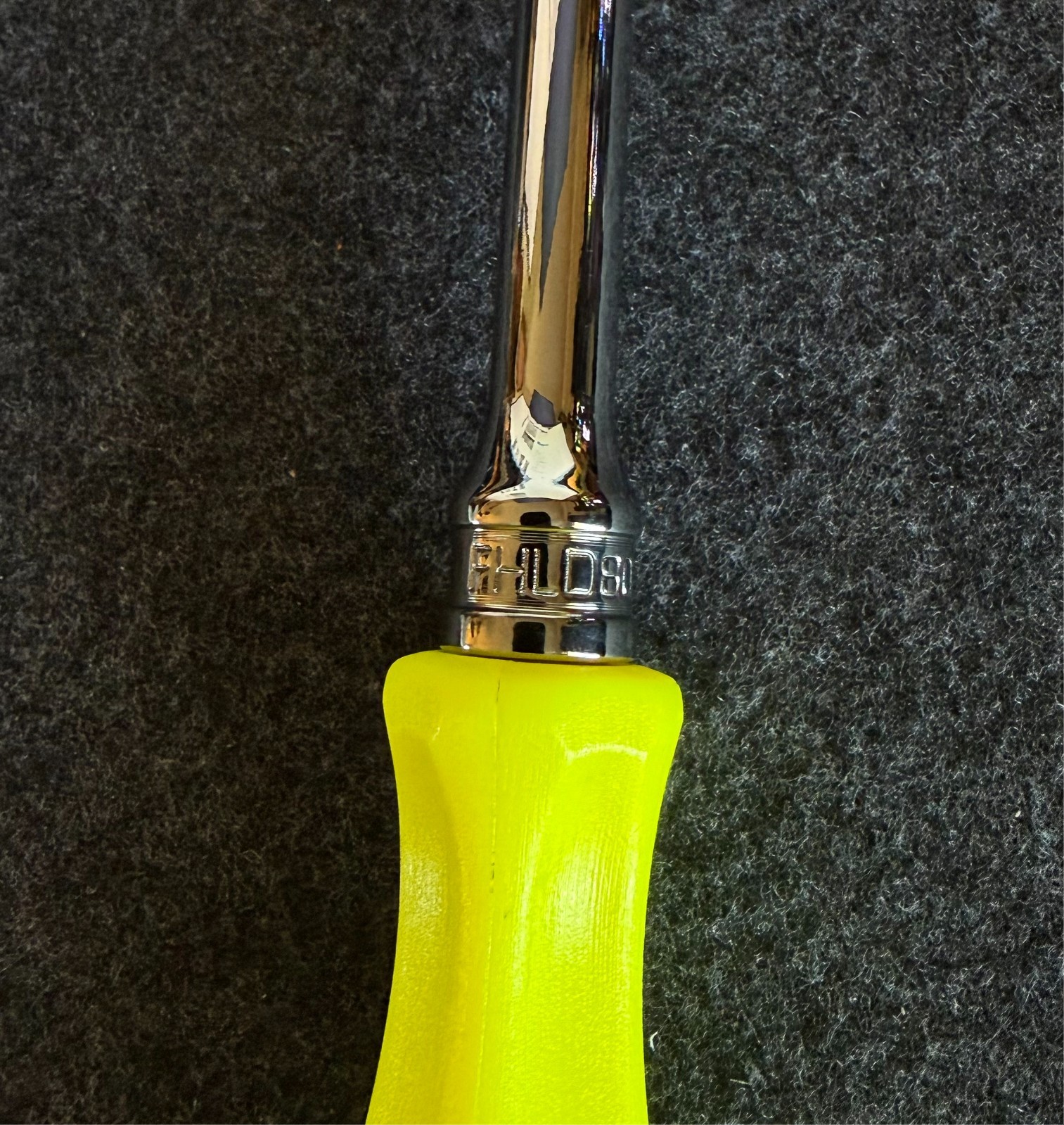 Snap-on Tools USA 3/8″ Drive High-Viz Hard Handle Long Ratchet FHLD80HV