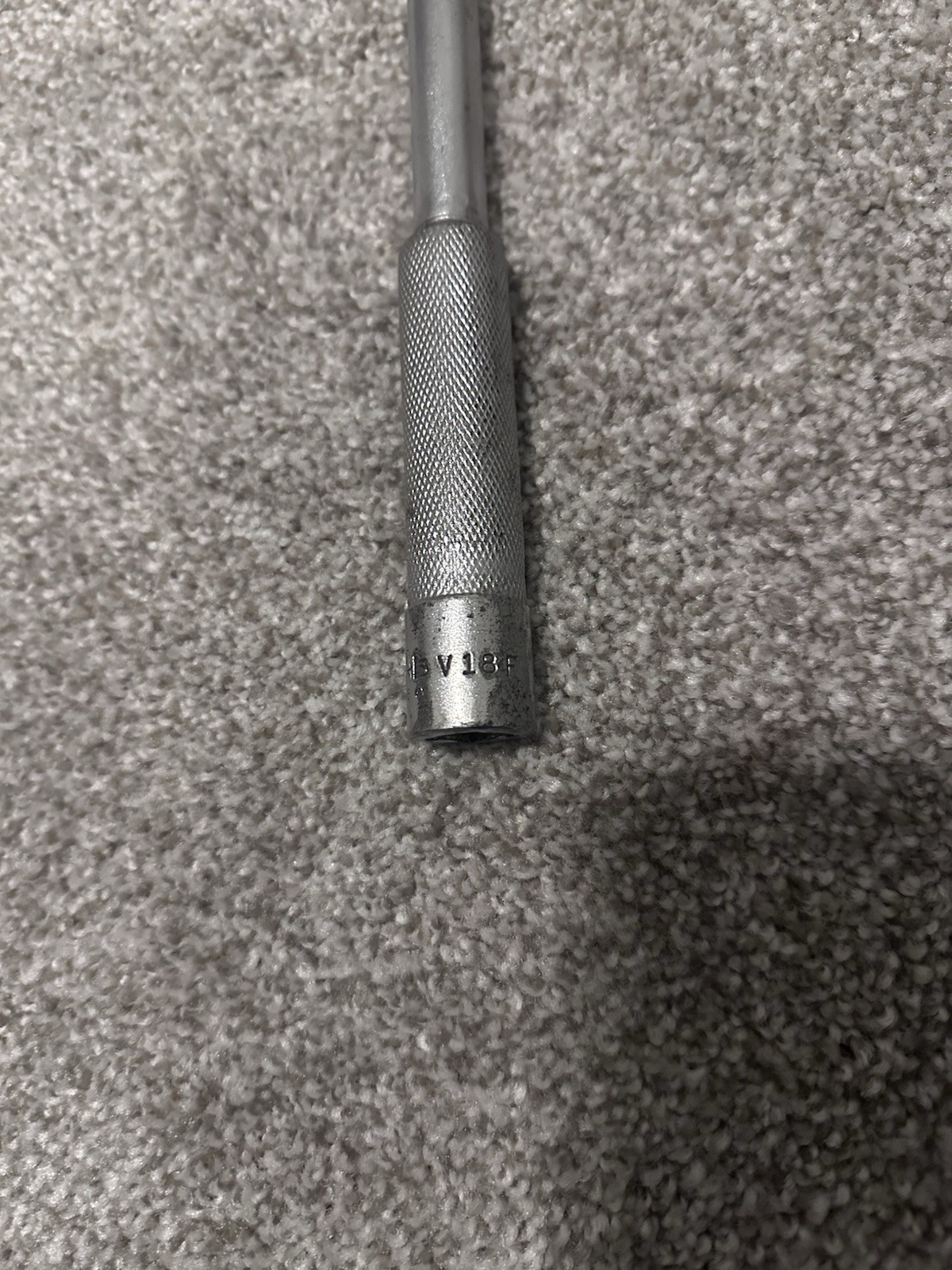 Mac Tool V18F 18” Breaker Bar 1/2” Drive Swivel Head