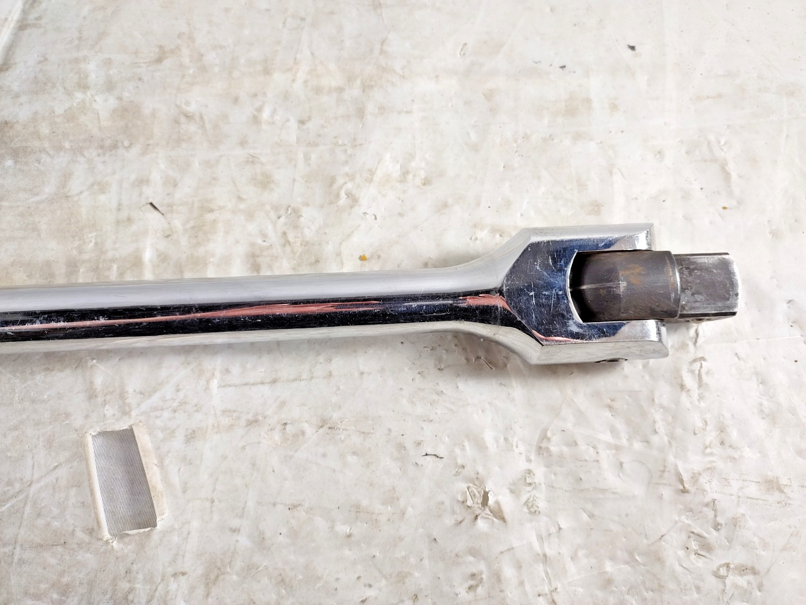 Napa Carlyle 1 in drive – 26in L Flex Handle Breaker Bar