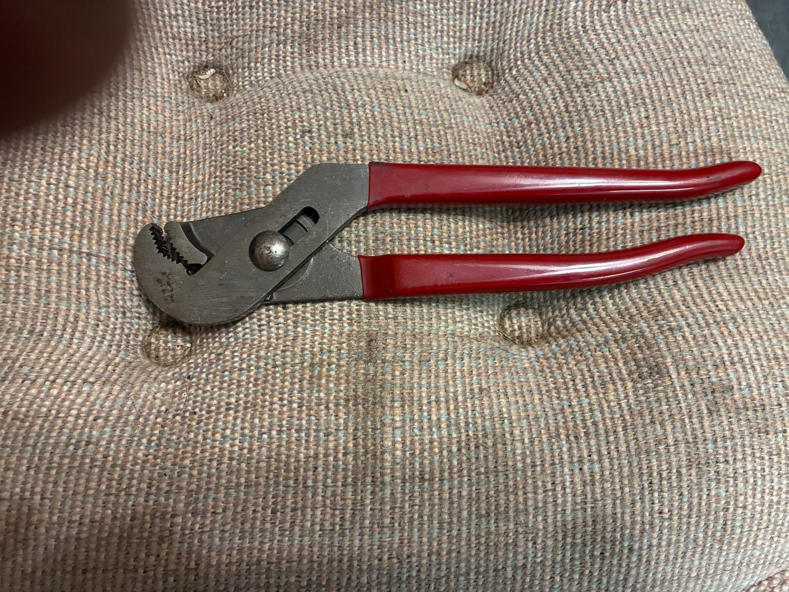 BLUE-POINT TOOLS CHN410 Parrot Jaws Adjustable Joint Pliers 10-1/8″ USA