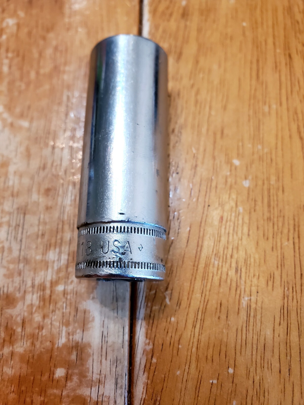 Snap On 3/8 Drive 18MM 6PT Deep Socket SFSM18