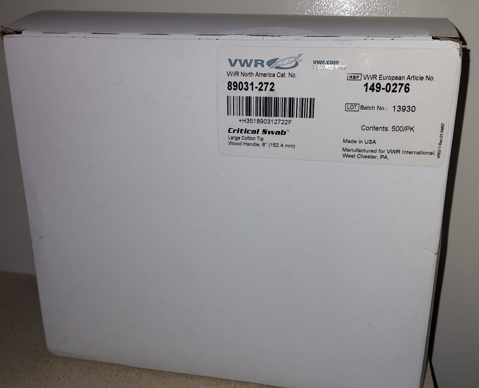 VWR 89031-272 Critical Swab, Large Cotton Head, Wood Handle, 6″ (500/PK)
