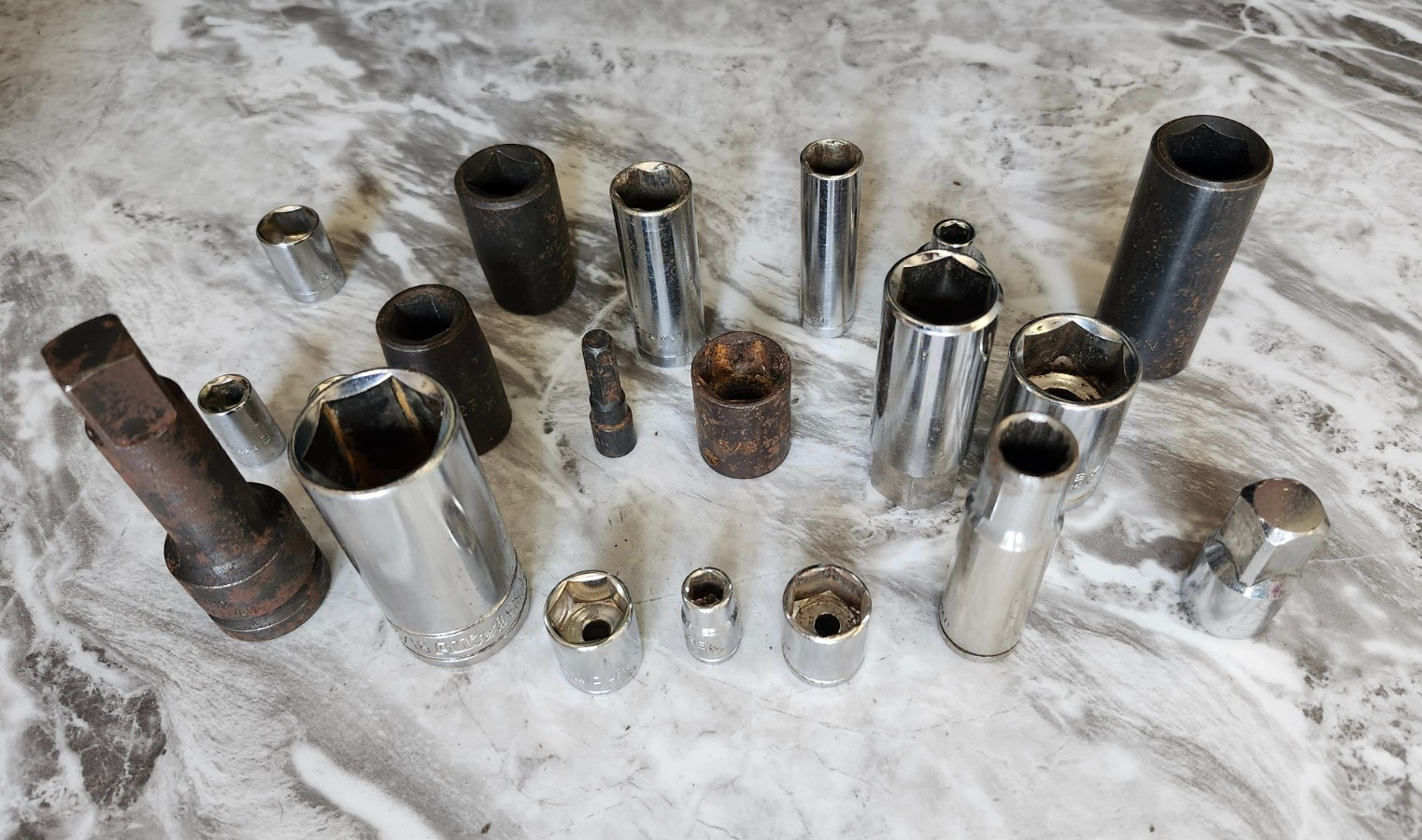 Lot (20 pcs.) Ratchet Socket Set SAE 3/4, 3/8, 15/32, 1/2, 13/16, 5/8, 9/16 USED