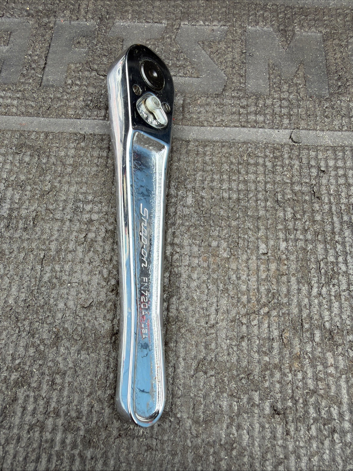 Snap-On Tools USA FN720A Polish Chrome Ratchet 3/8″ Drive – Short Handle 6″ Long