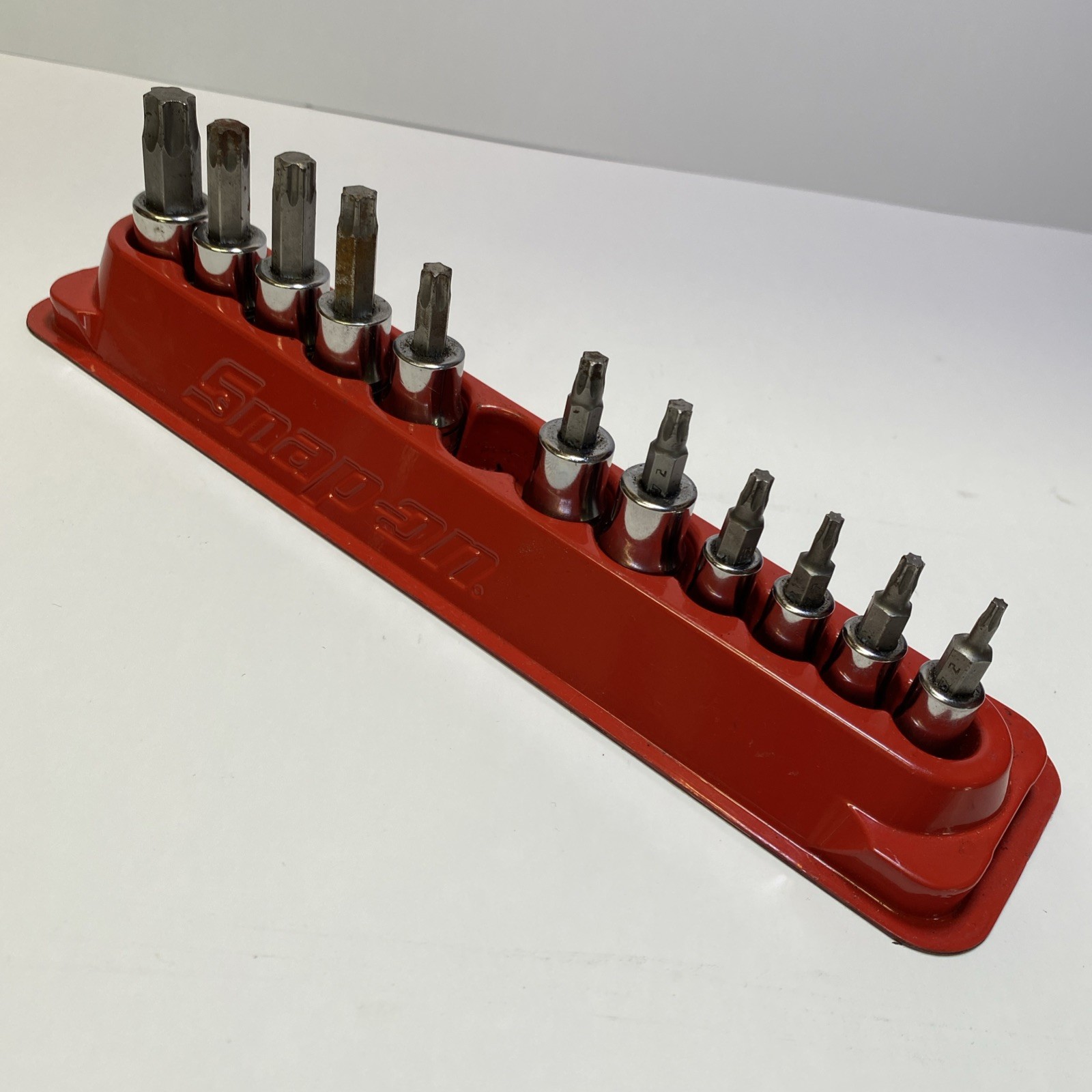 Snap-On 12 Piece 1/4″ & 3/8″ Drive TORX Socket Set T10 – T55 (Missing T35)