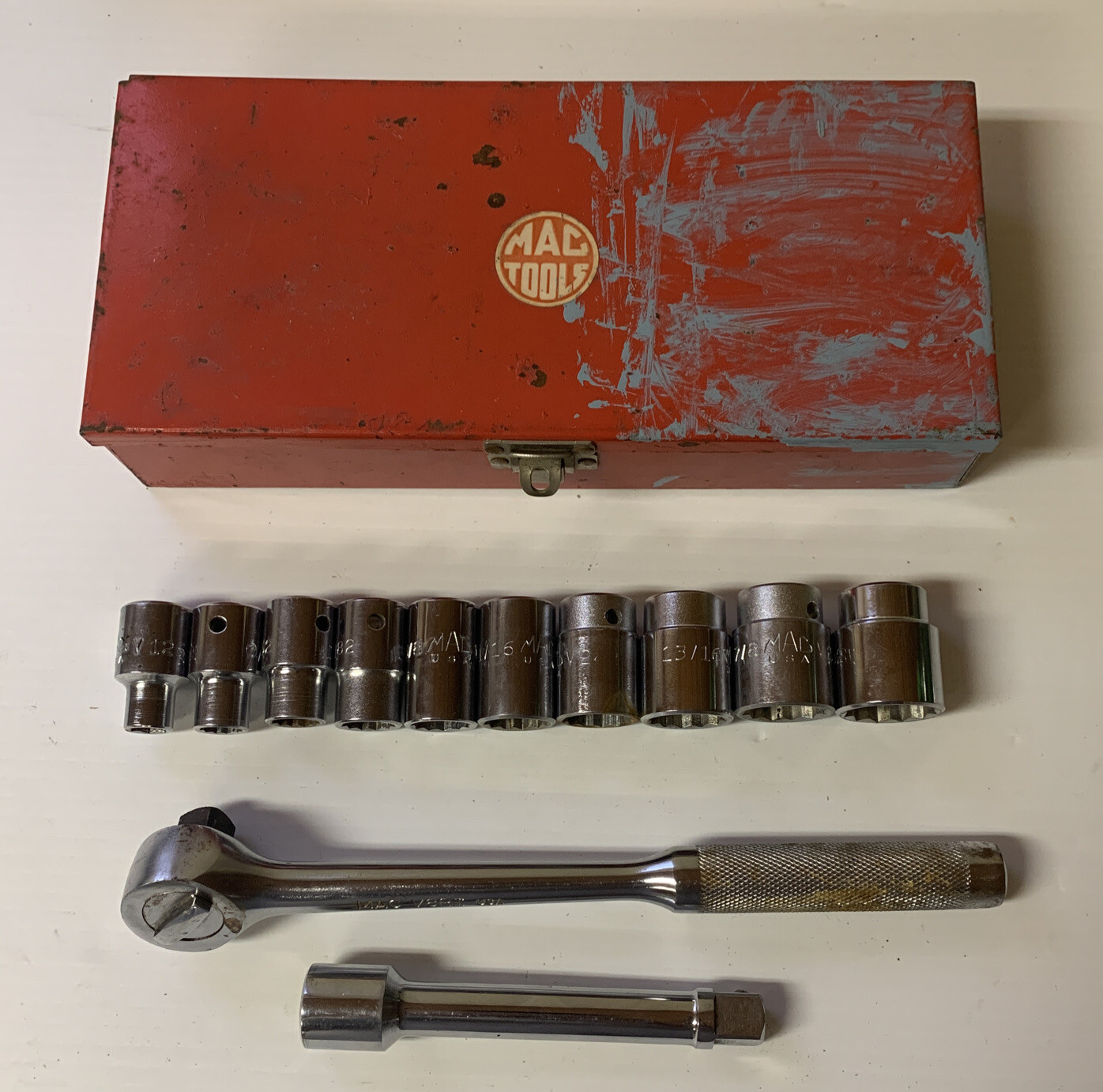 Vintage Mac Tools V8RI 1/2 Inch Drive Ratchet 10 Sockets 5 In Extension Box U