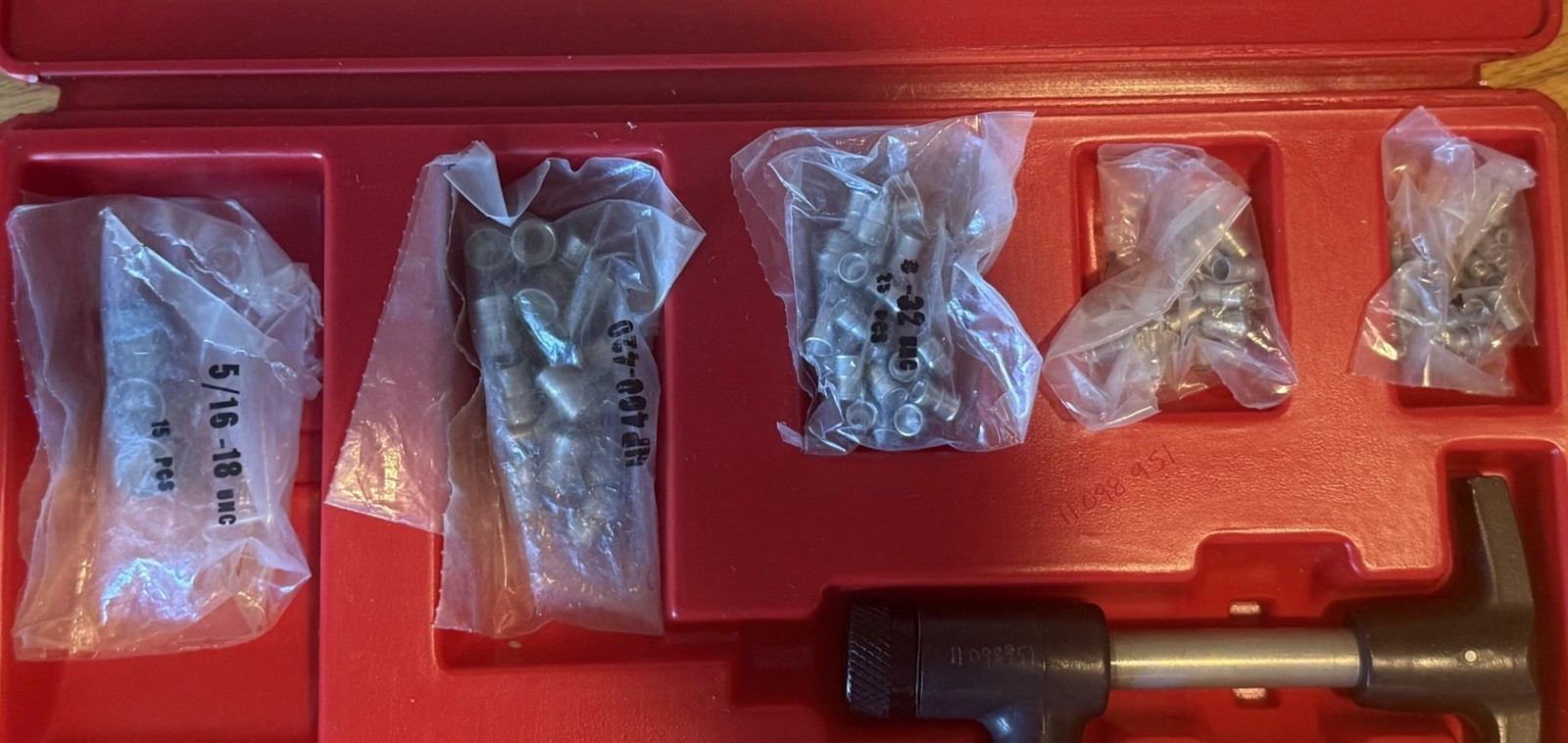 Blue-Point Snap-On HP 400 Insert Fastener Set with case