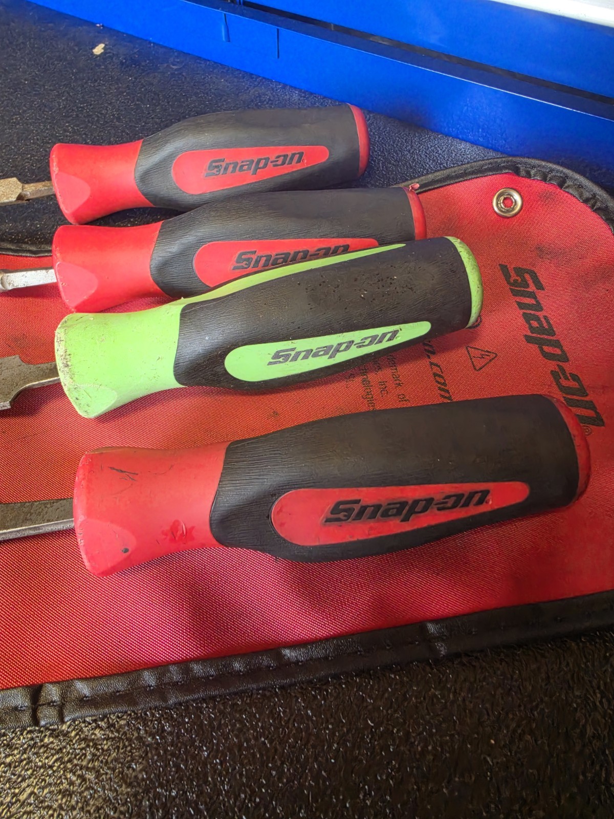 SNAP ON METAL FILE SET 4pc AND Folder GOOD CONDITION, INSTINCT GRIP C0416B