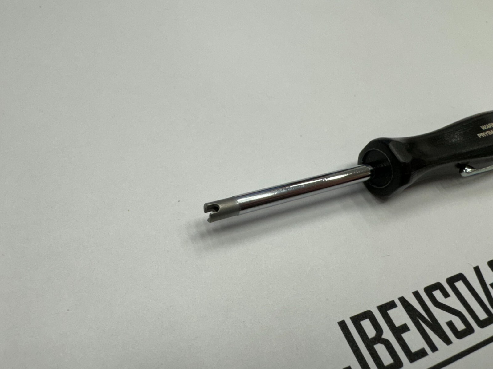 Snap-on Tools USA NEW BLACK Mini Hard Grip Tire Valve Core Tool TR108
