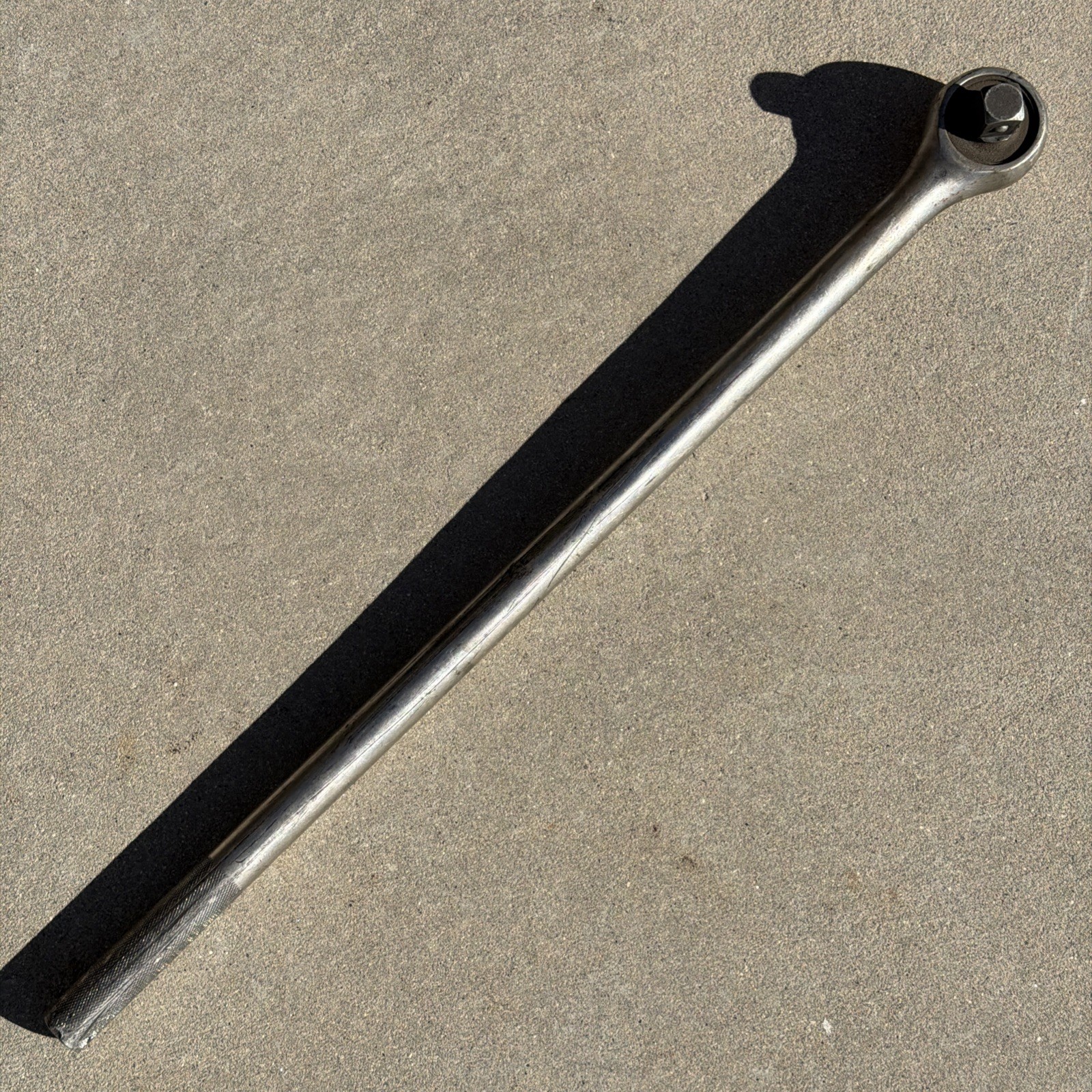 Mac Tools 26″ Long Ratchet 3/4″ Drive Round Head Knurled Handle Z4R Made in USA