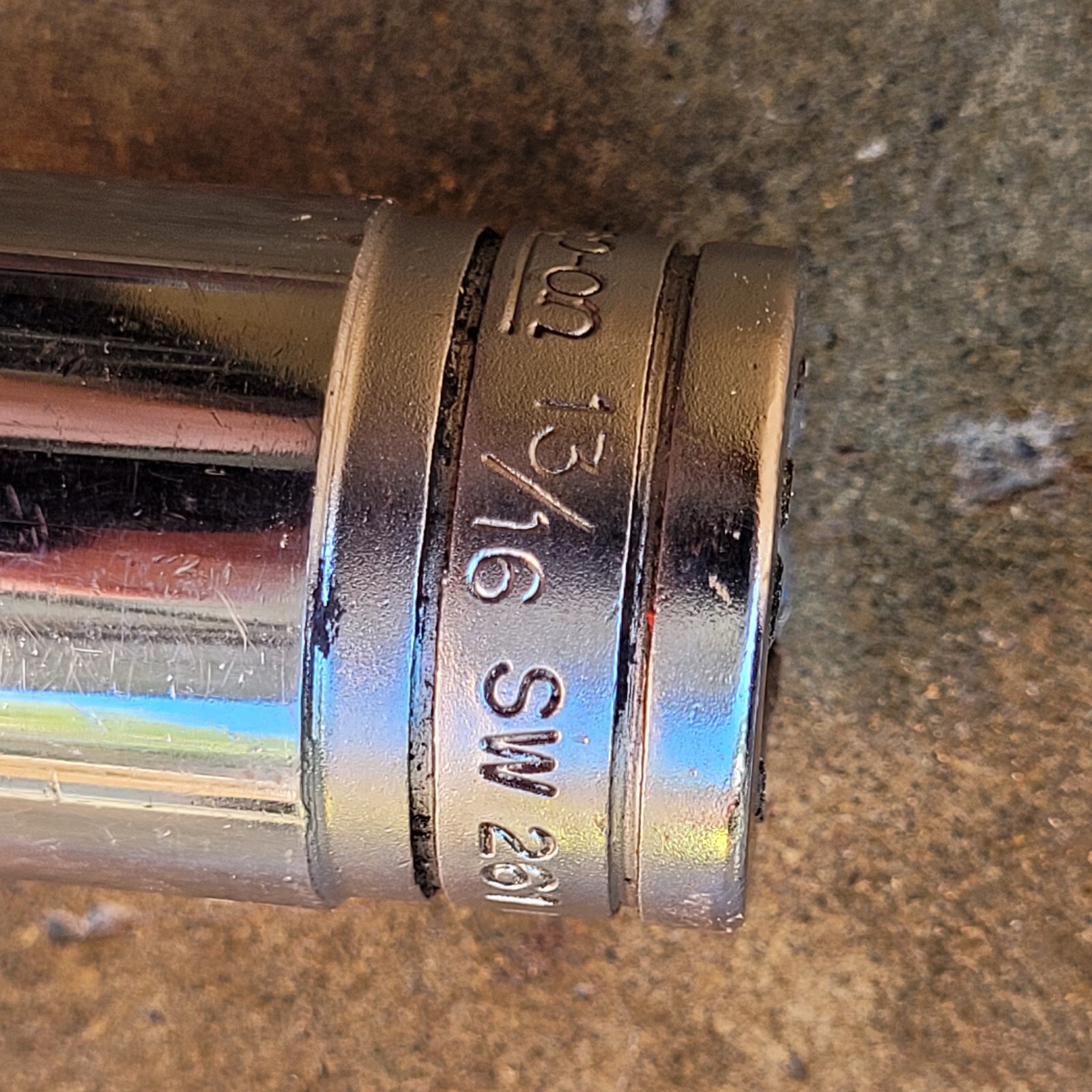 Snap On Tools USA SW-261 – 13/16″ Shallow 1/2″ Drive SAE 12 Point Socket