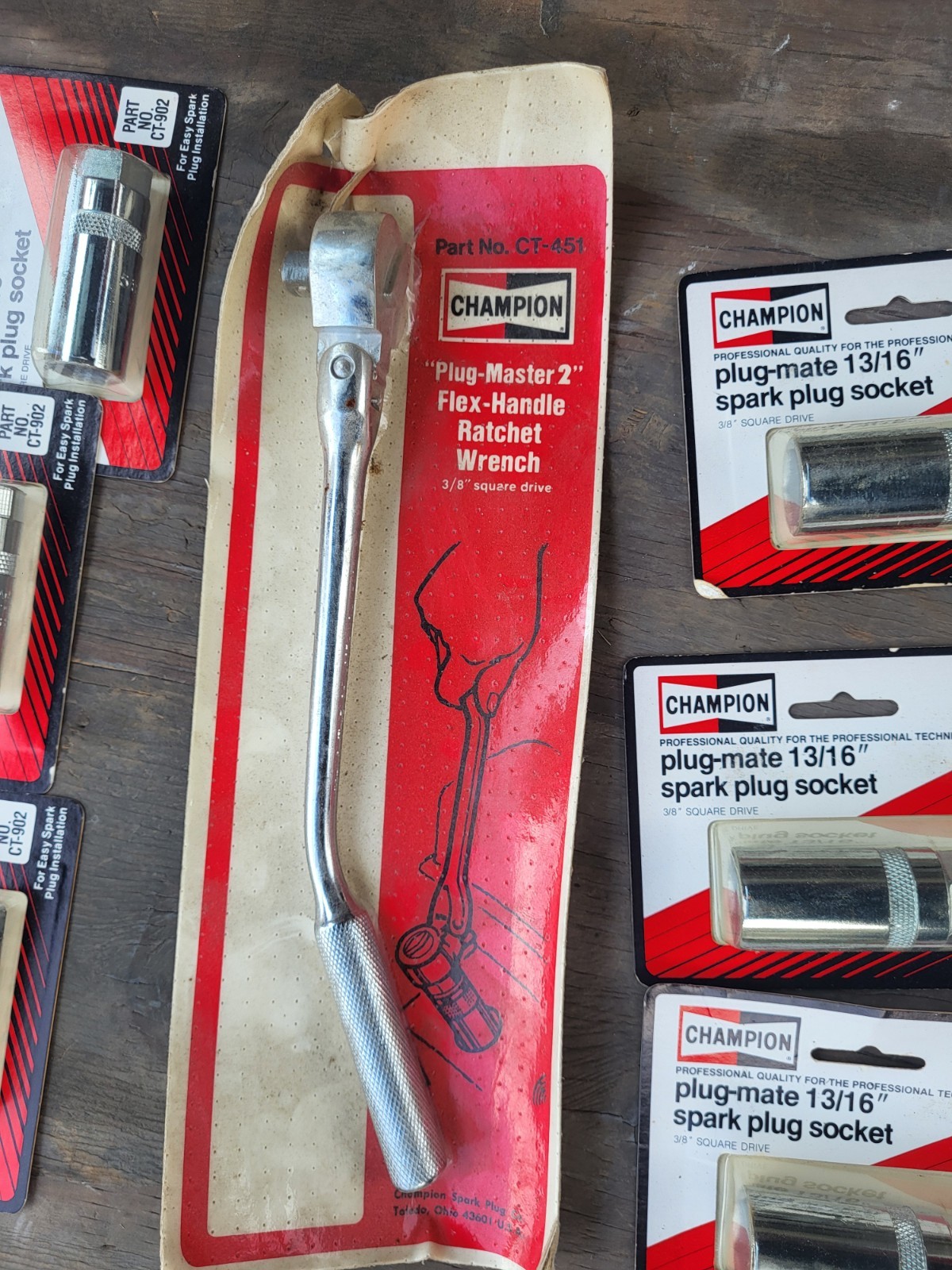 Vintage Champion Plug Master And 8 Plug-mate 13/26 & 9 5/8, FREE SHIPPING