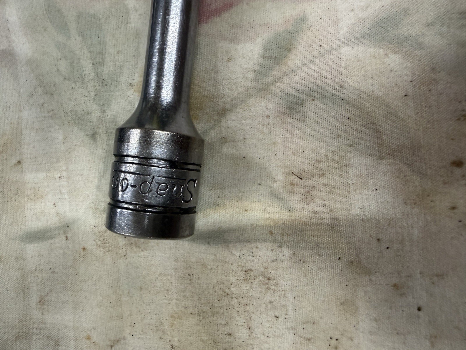 Snap On Sockets And 3/8” 11” Extension. 7—1/2” Drive Deep, 3—1/2” Drive Impact