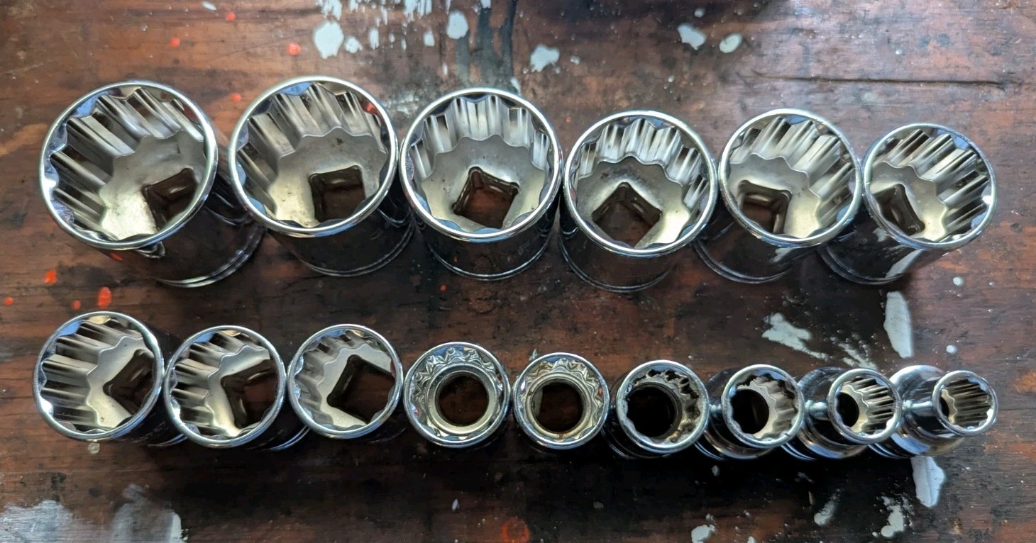 Gearwrench Socket Set. 15 Piece. 1/2″ Drive. 12 Pt. Sae 3/8″ – 1 1/4″