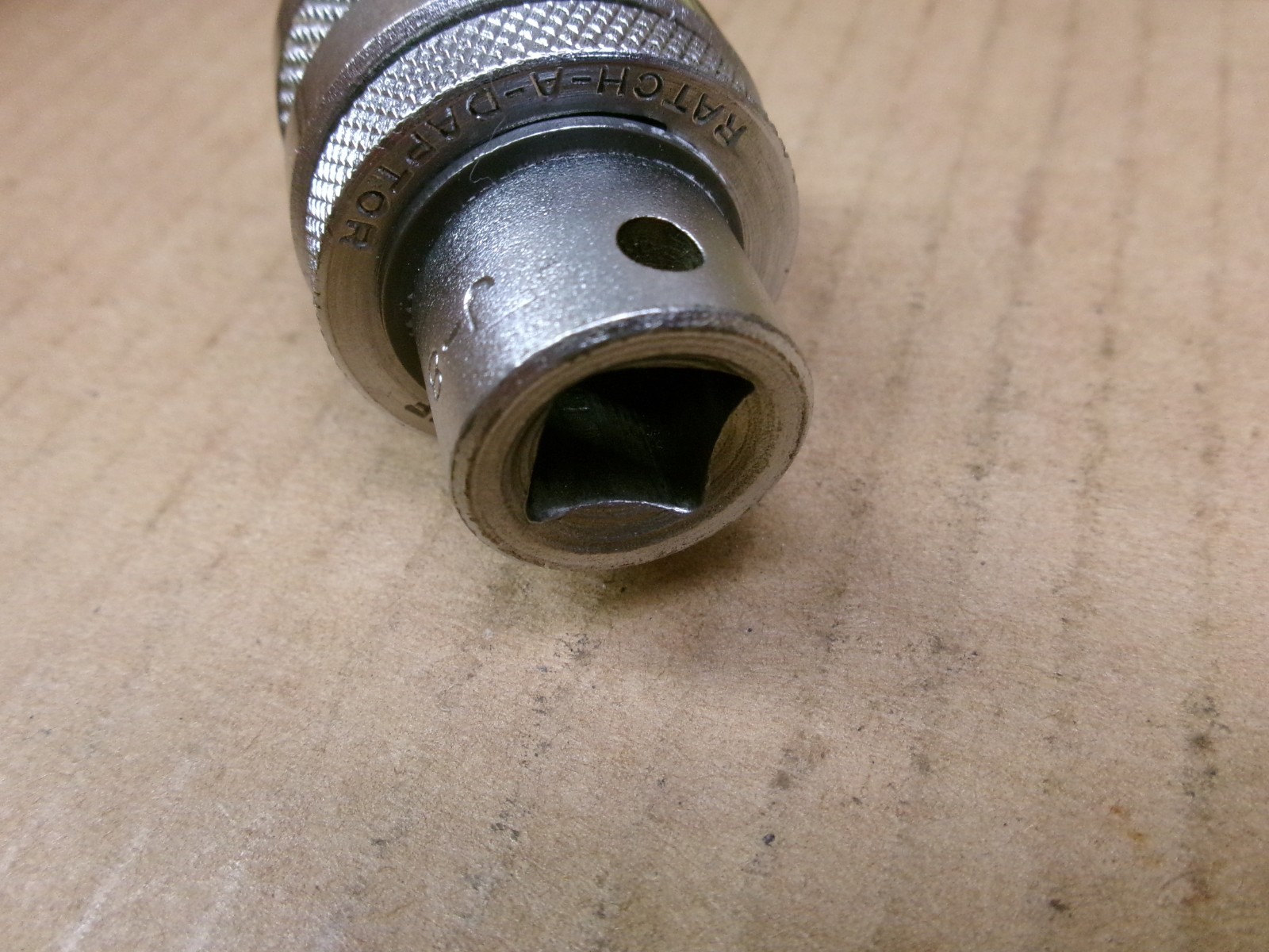 Herbrand Van-Chrome 3/8″ Drive Reversible Ratchet Adapter No J-8