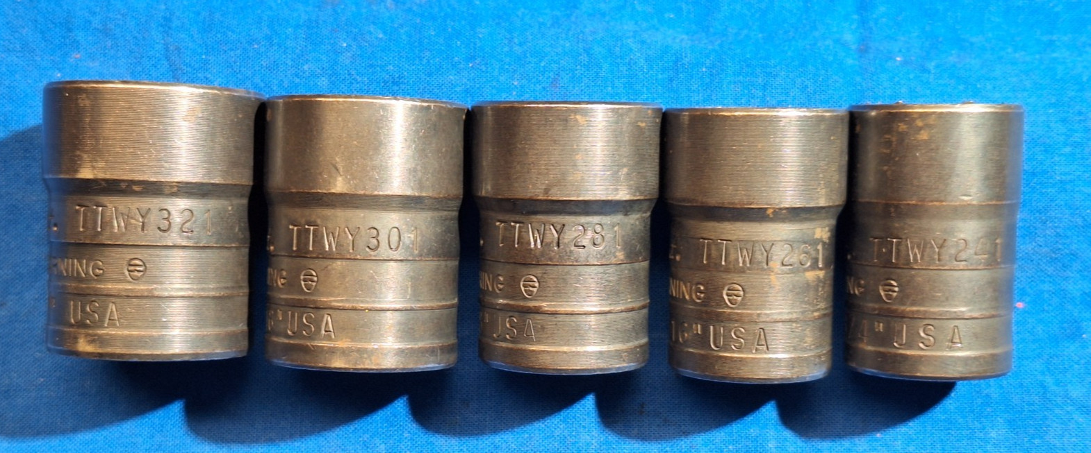 Blue Point 305TTWYA 5pc 1/2″ Drive SAE Shallow Twist Impact Socket Set 3/4″ – 1″