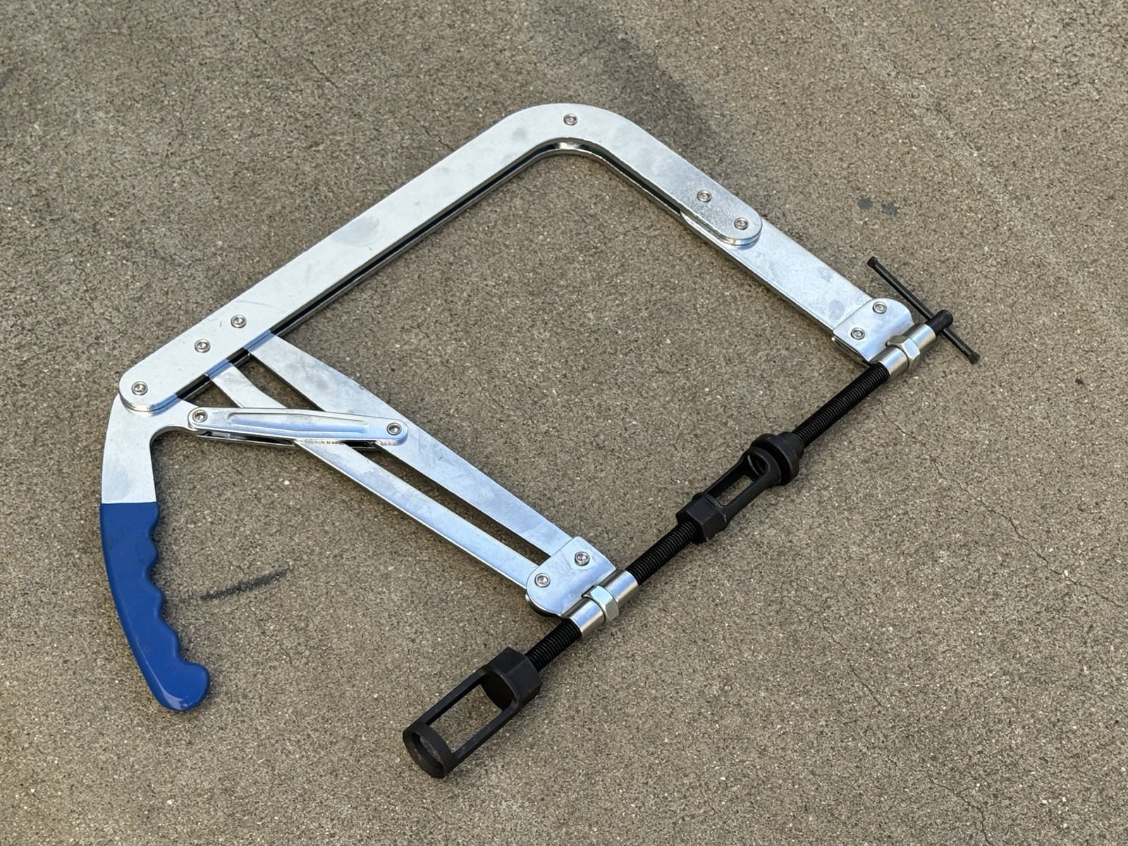 Universal 16.7″ Adjustable Valve Spring Compressor Automotive Engine Repair Tool
