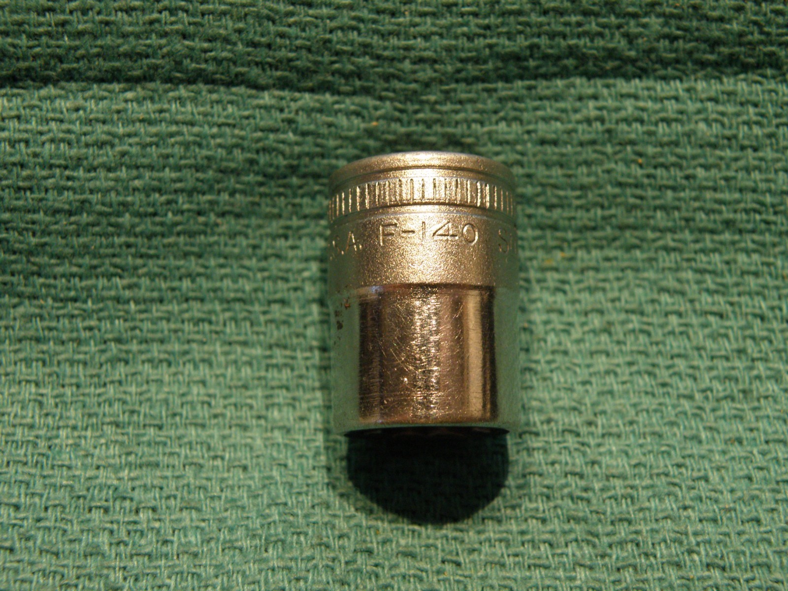 Snap-On 3/8″ Drive, 12 Pt. 7/16 Shallow Socket. F-140 Made In USA.