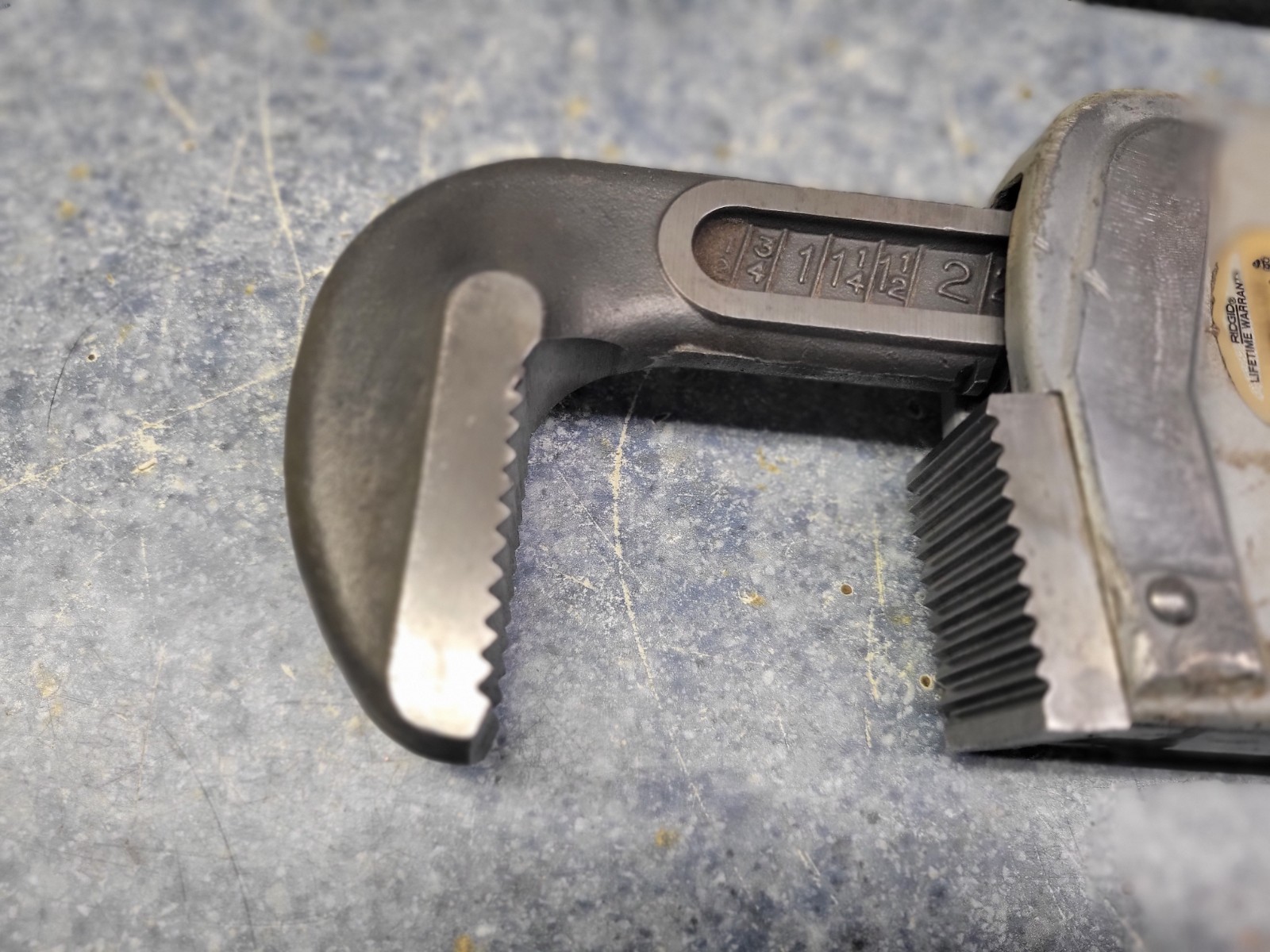 Ridgid USA 24″ Aluminum Adjustable Pipe Wrench No 824