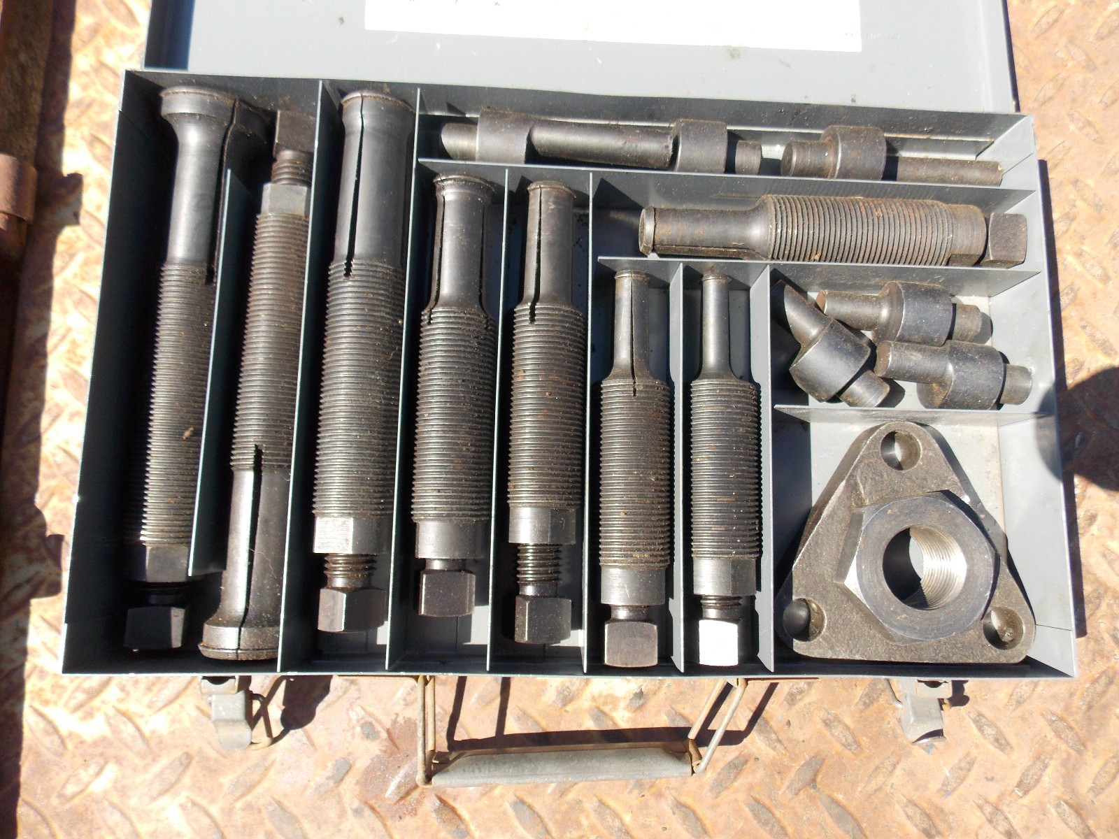 nice CROZIER # 86 BUSHING & BEARING EXTRACTOR / PULLER WITH EXPANDING ARBORS