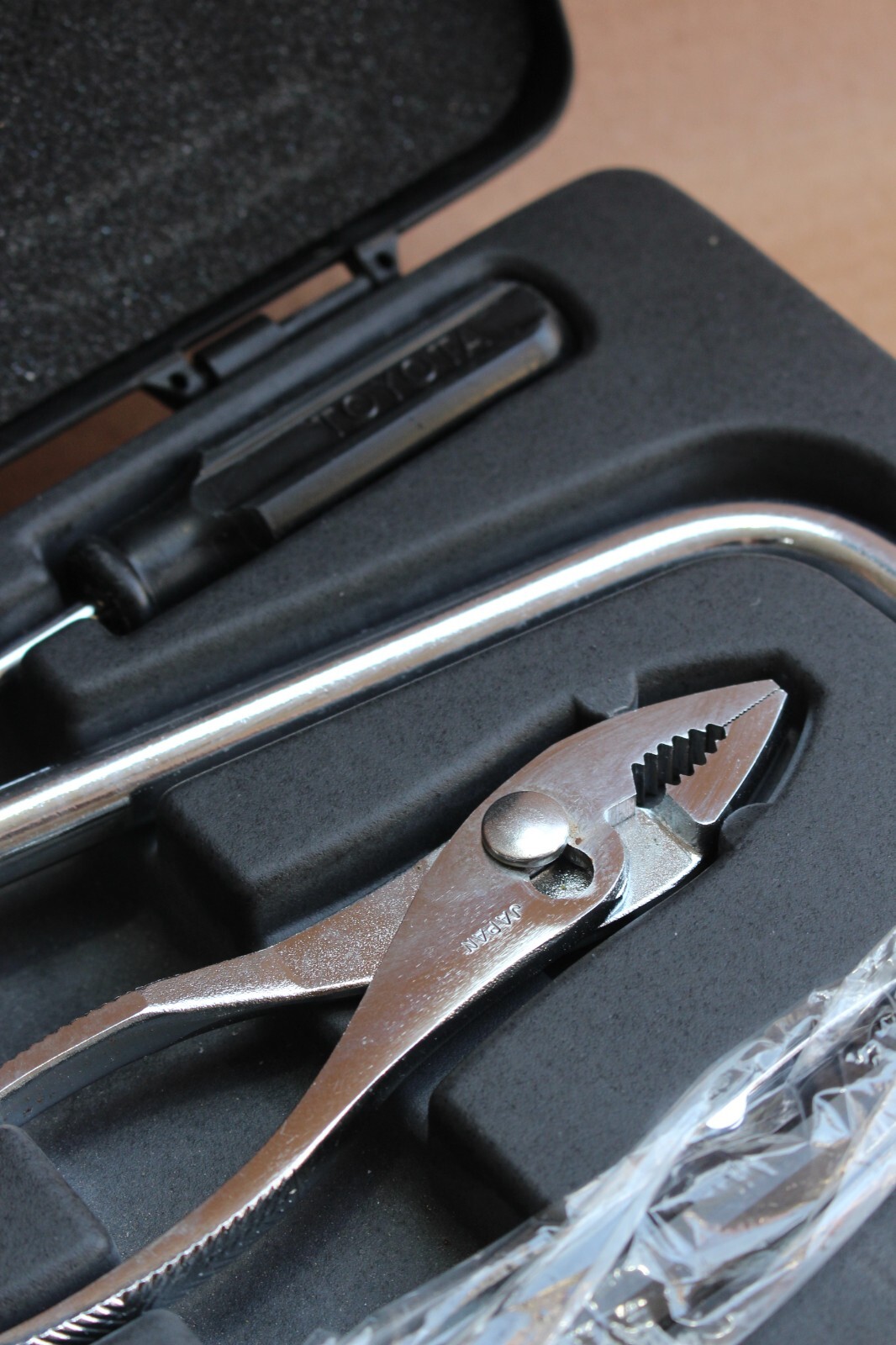 Lexus Ls430, Ls400 Emergency Lug Wrench Toyota OEM Tool Kit