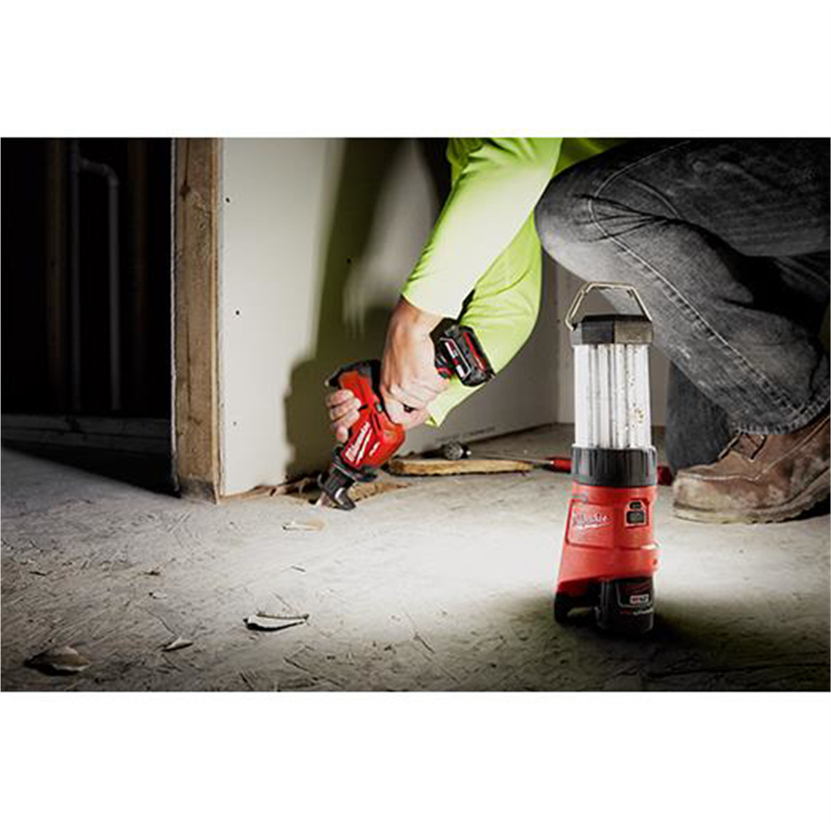 Milwaukee 2362-20 M12 12 Volt Cordless Lithium-Ion LED Lantern
