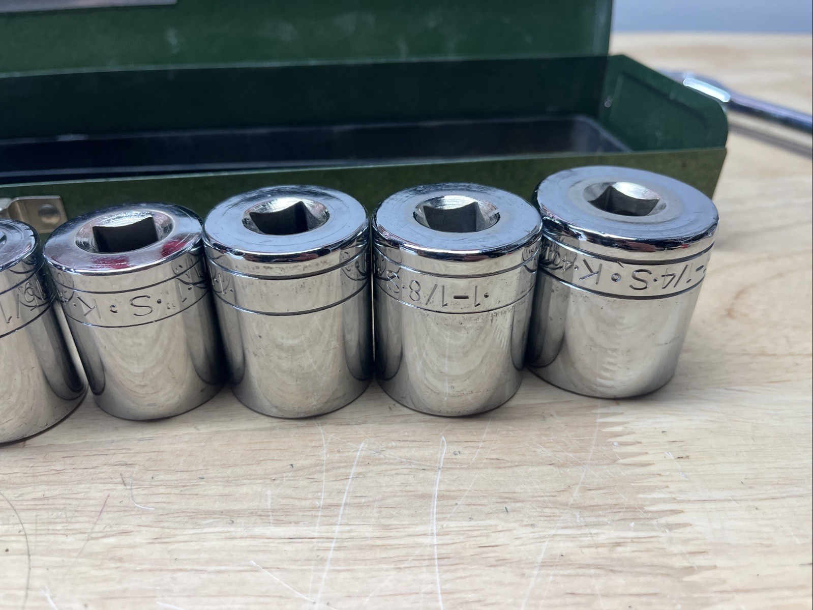 Vintage SAE SK 1/2” Drive 12 Piece Socket Set And Breaker Bar With Metal Case