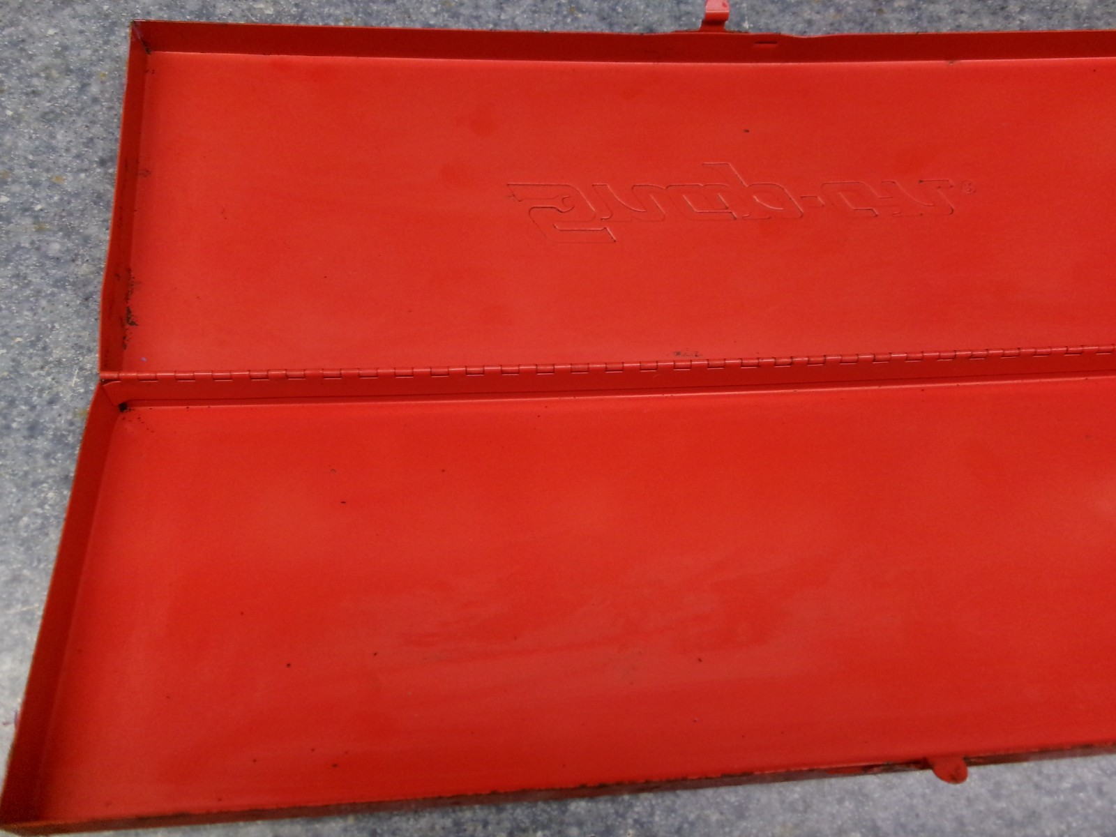Snap-on USA Red Metal Tool Box No KRA-284B (no tools box only)