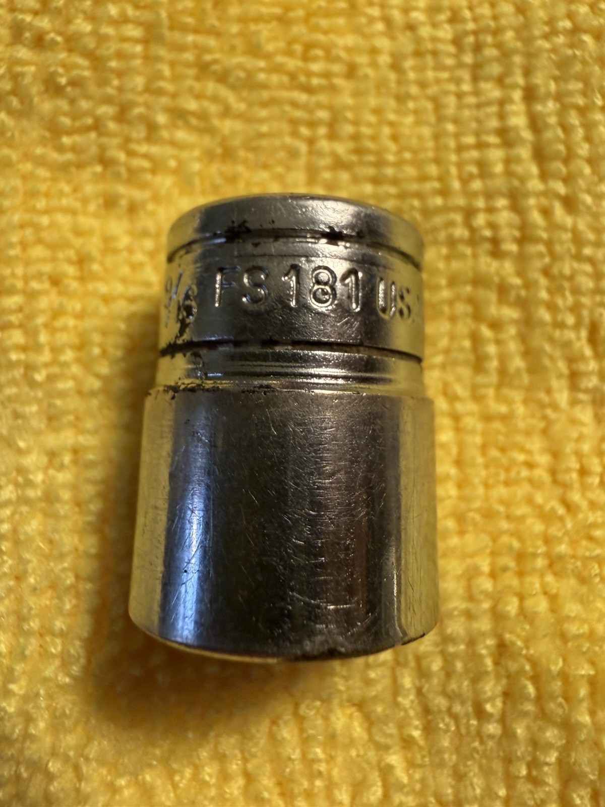 Snap-On 3/8″ Flank Drive 9/16″ 6 Point Shallow Chrome SAE Socket FS181 USA