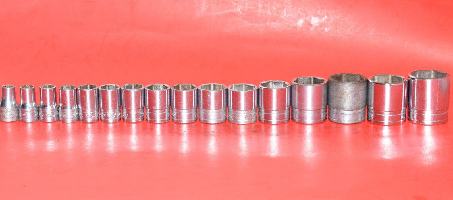Snap-On 1/2″ Drive 16 PIECE SAE 3/8″ – 1-3/8″ Shallow 6-POINT Flank Socket Set