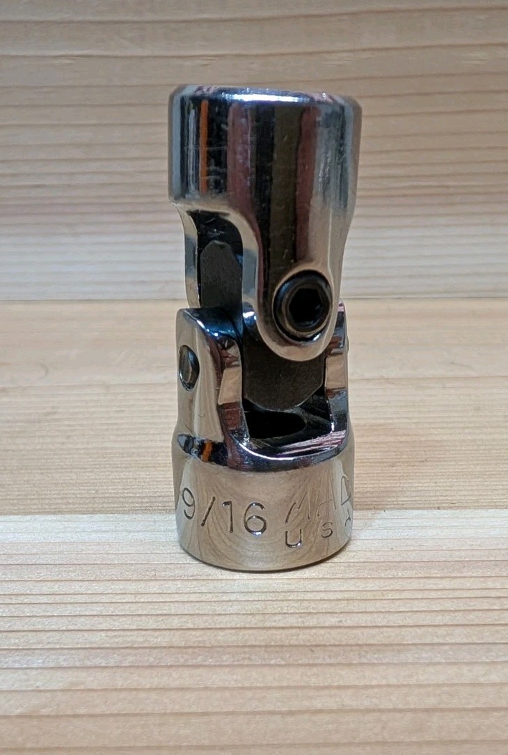 Mac Tools XU186R 9/16” Swivel Universal Socket 3/8” Drive 6 Point USA Excellent