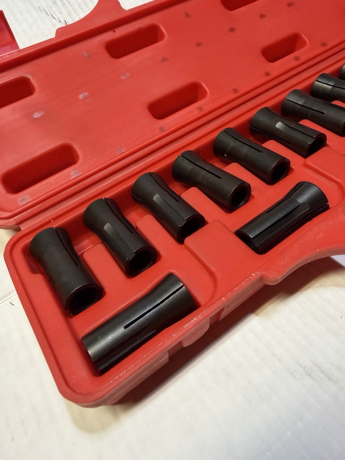 Cal-Van Tools 95500 15 piece SAE 1/4″ to 5/8″ Roller-Type Stud Extractor Set NEW