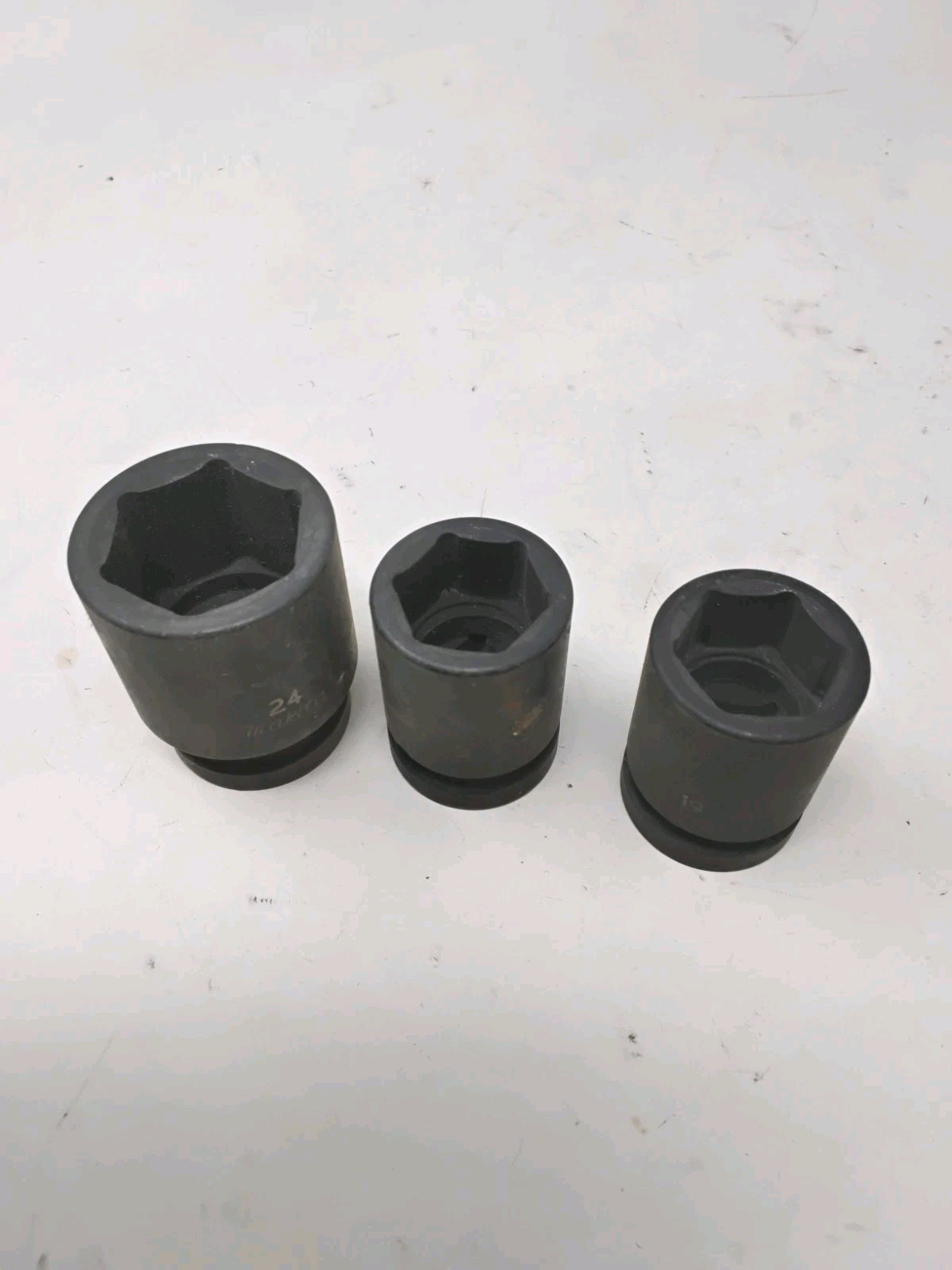 19mm + 24mm 1/2″ Makita SQ Drive Socket Pieces