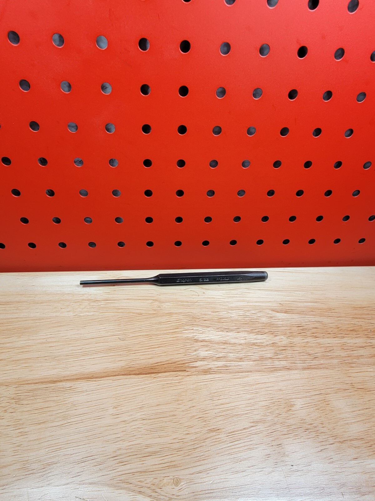 Snap-on Tools NICE 6-1/2″ Length 5/32″ Long Steel Pin Punch PPC105LA